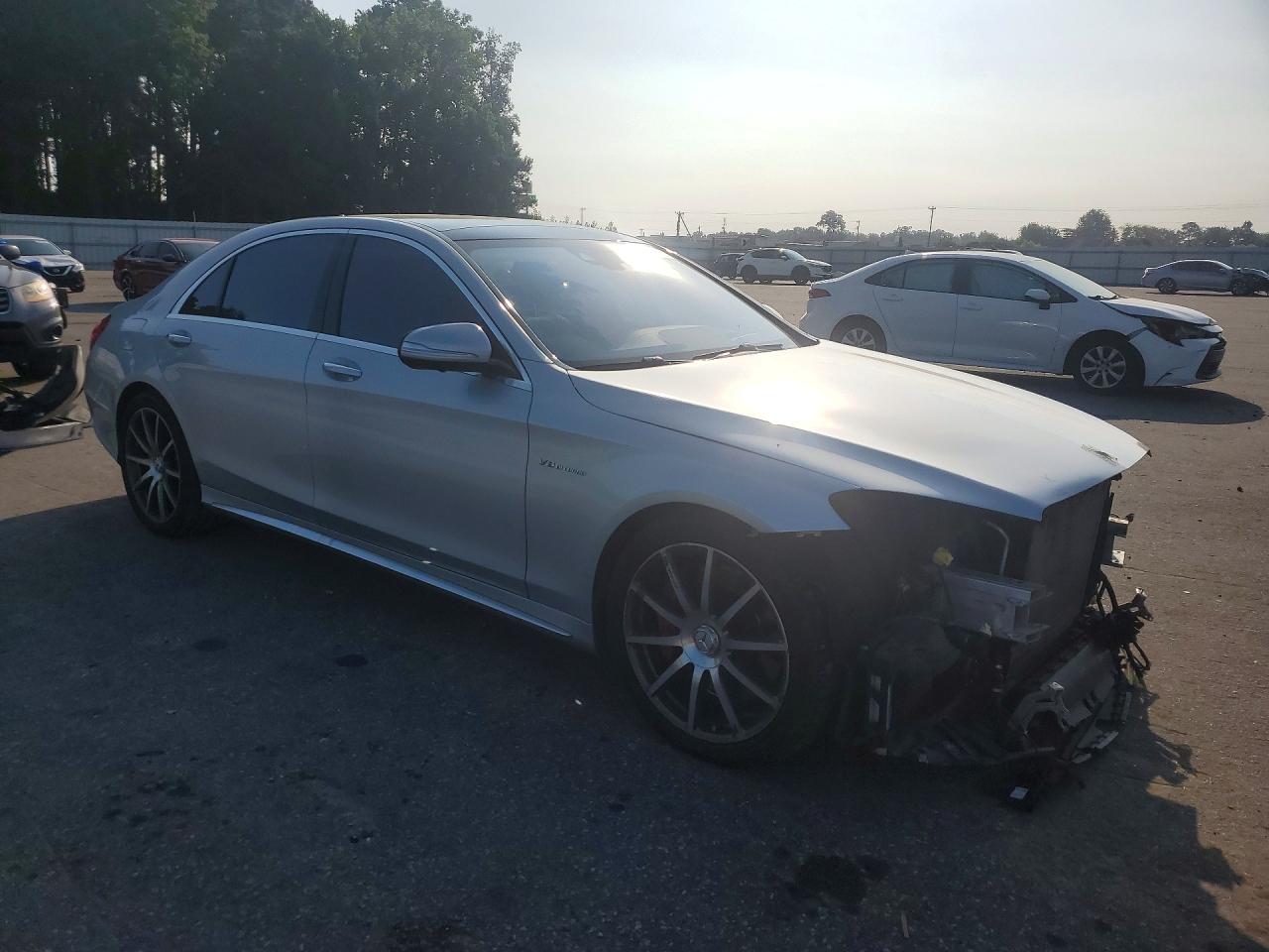 2015 Mercedes-benz S 63 Amg Серебряный vin: WDDUG7JB7FA148967