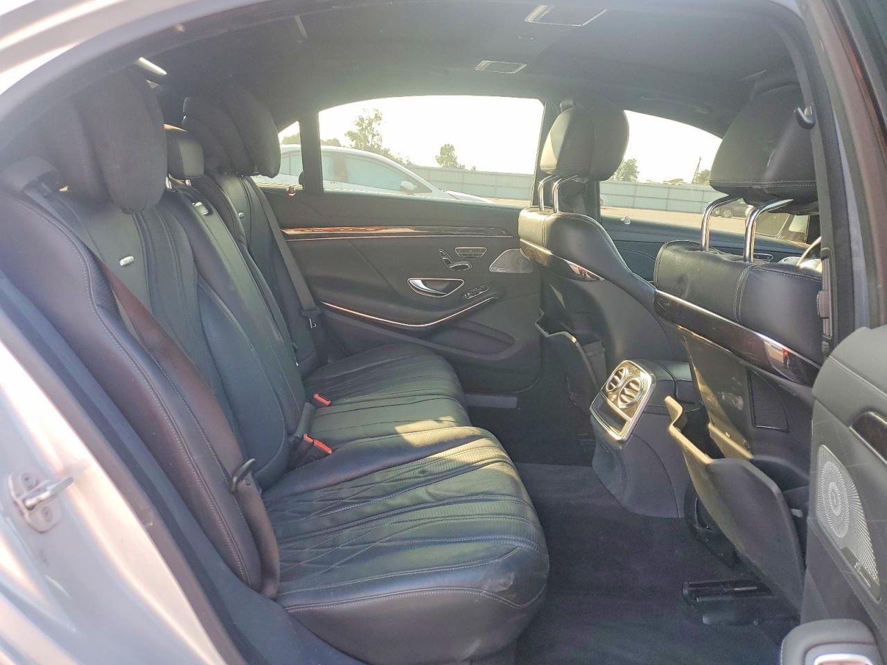2015 Mercedes-benz S 63 Amg Серебряный vin: WDDUG7JB7FA148967