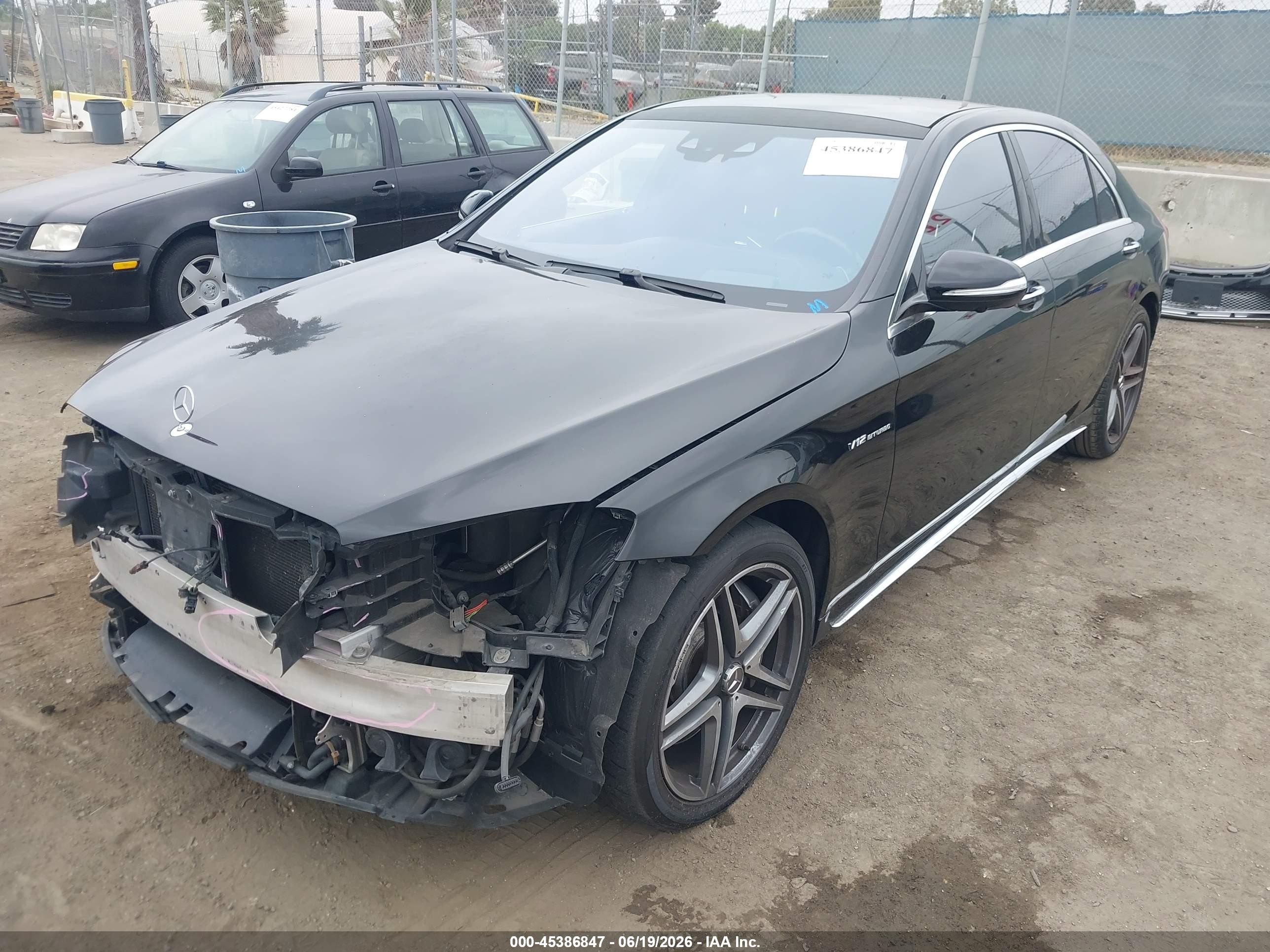 2015 Mercedes-benz S 65 Amg   Черный vin: WDDUG7KB0FA147366