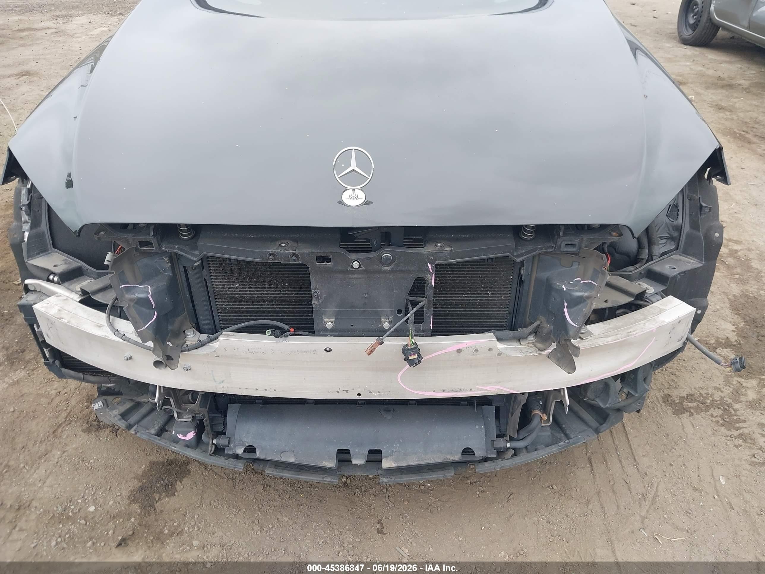 2015 Mercedes-benz S 65 Amg   Черный vin: WDDUG7KB0FA147366