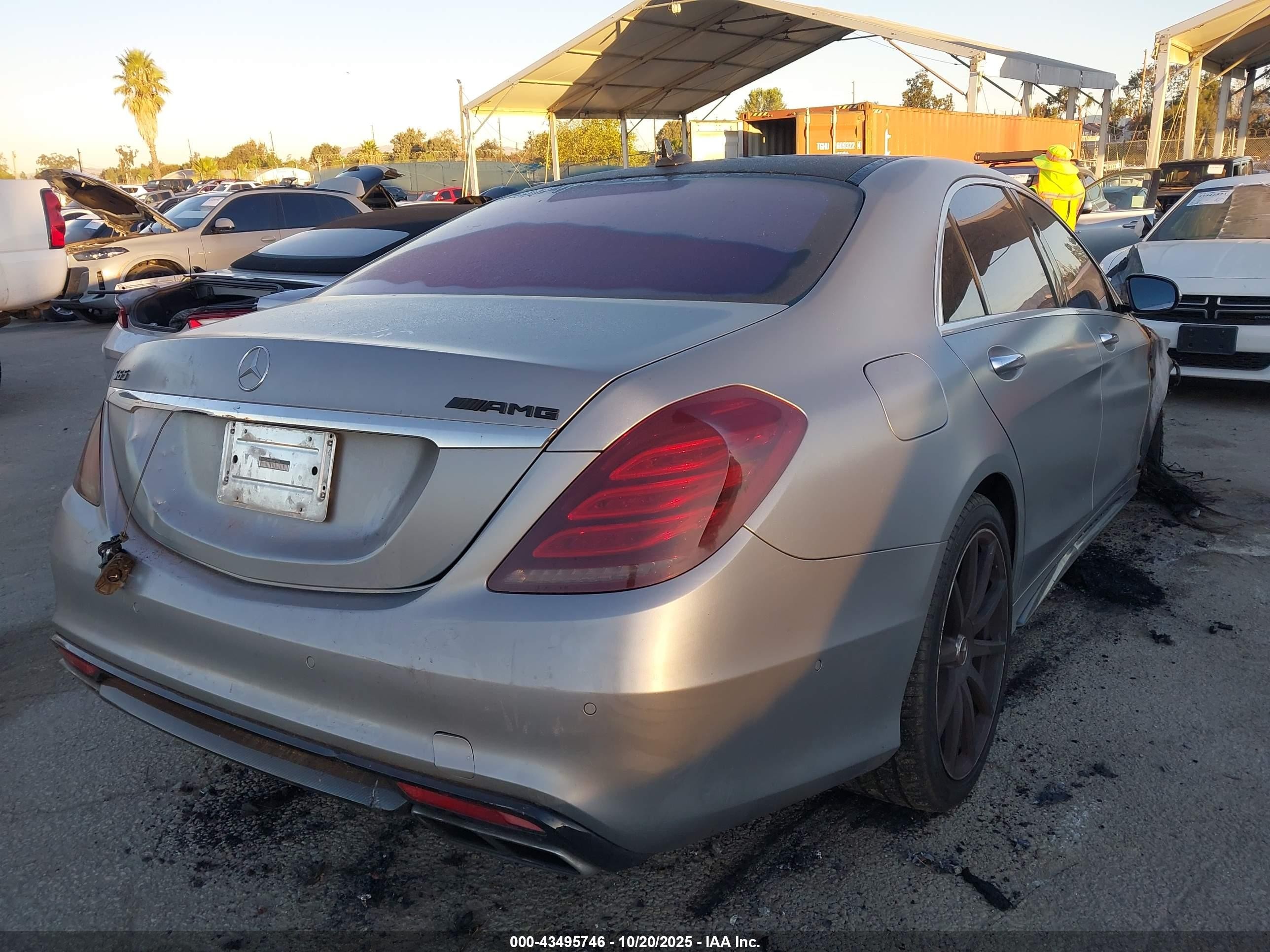 2015 Mercedes-benz S65amg   Silver vin: WDDUG7KB2FA091754