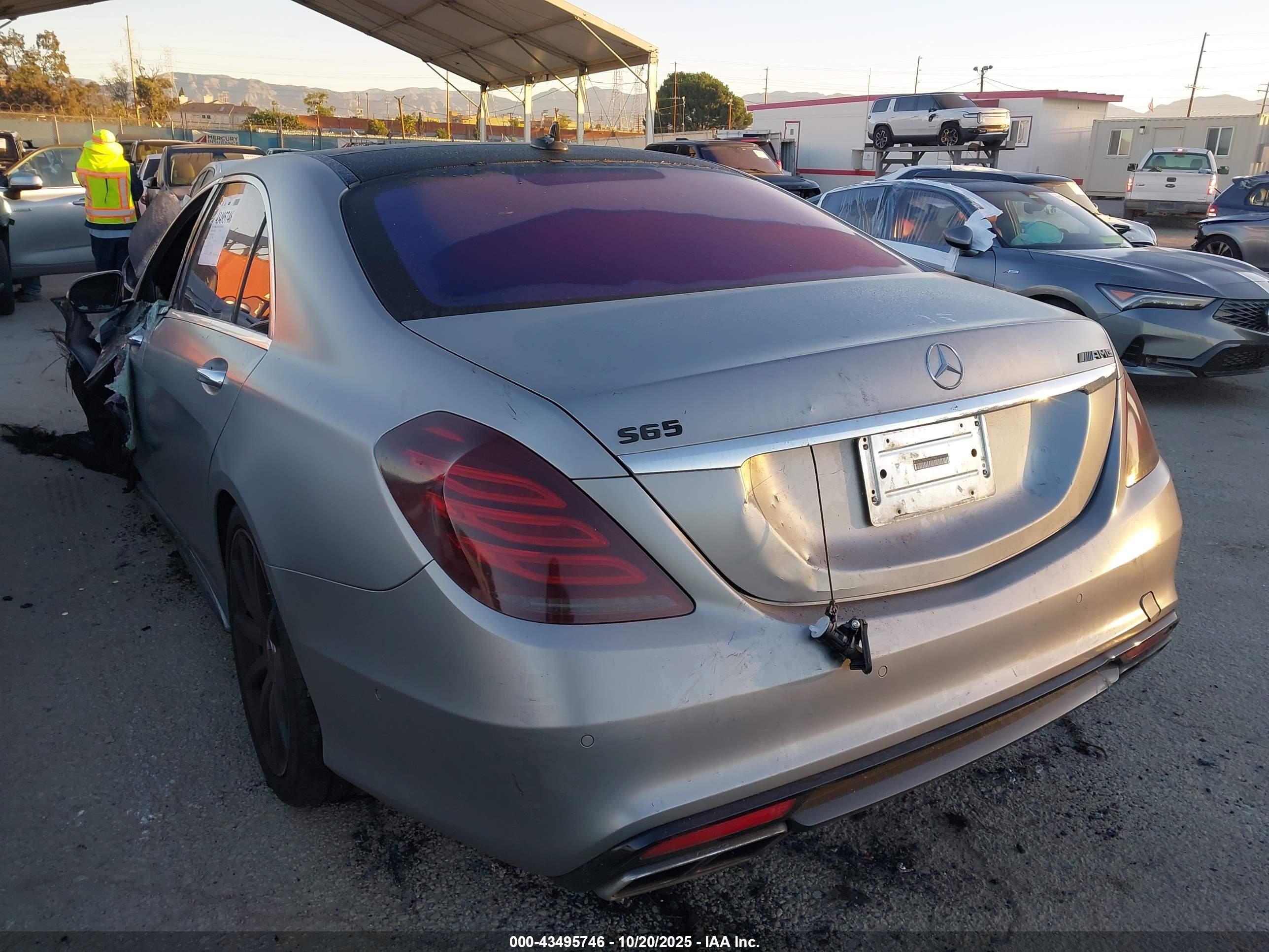 2015 Mercedes-benz S65amg   Silver vin: WDDUG7KB2FA091754