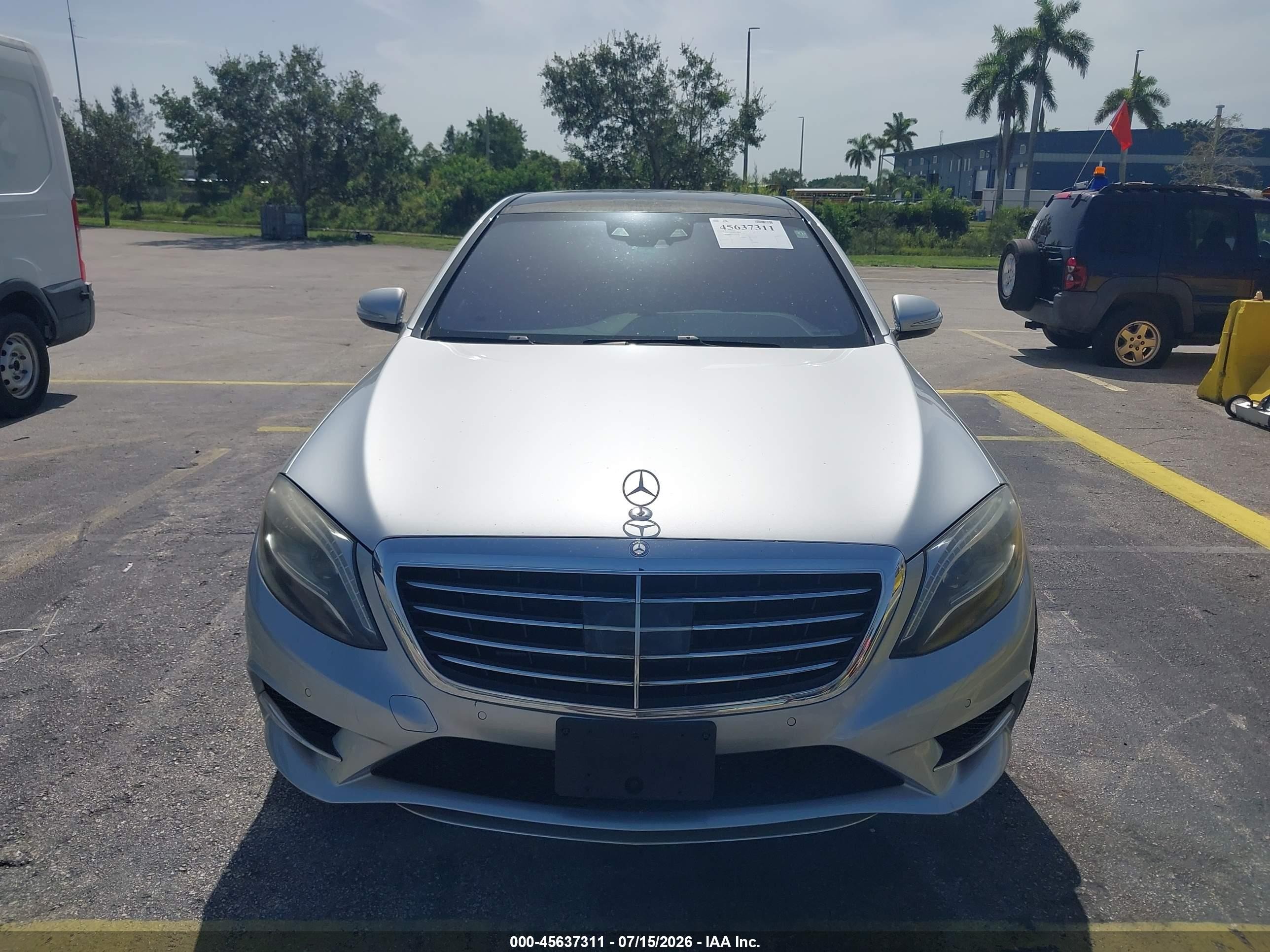 2014 Mercedes-benz S 550   Silver vin: WDDUG8CB0EA006560
