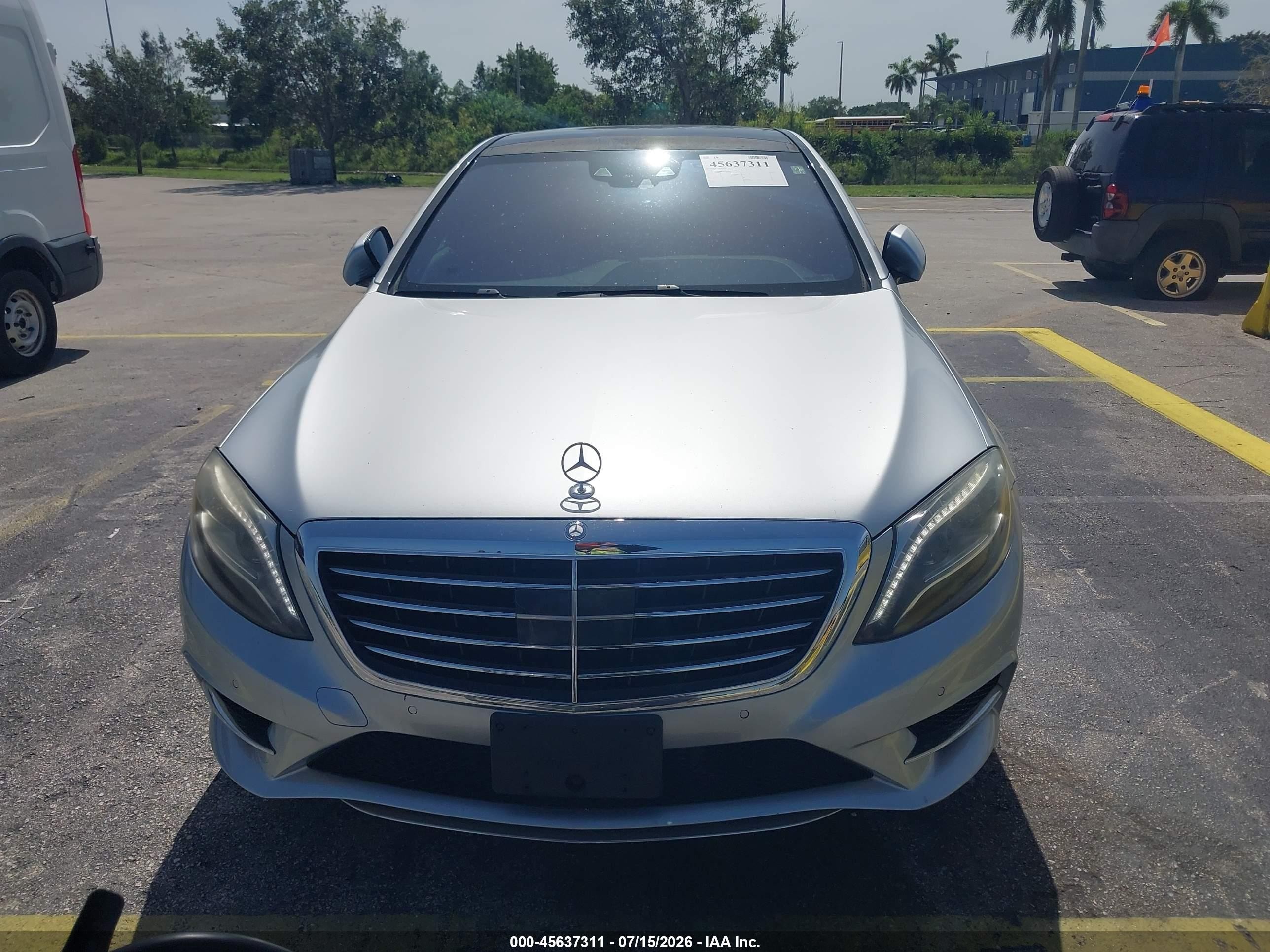 2014 Mercedes-benz S 550   Silver vin: WDDUG8CB0EA006560