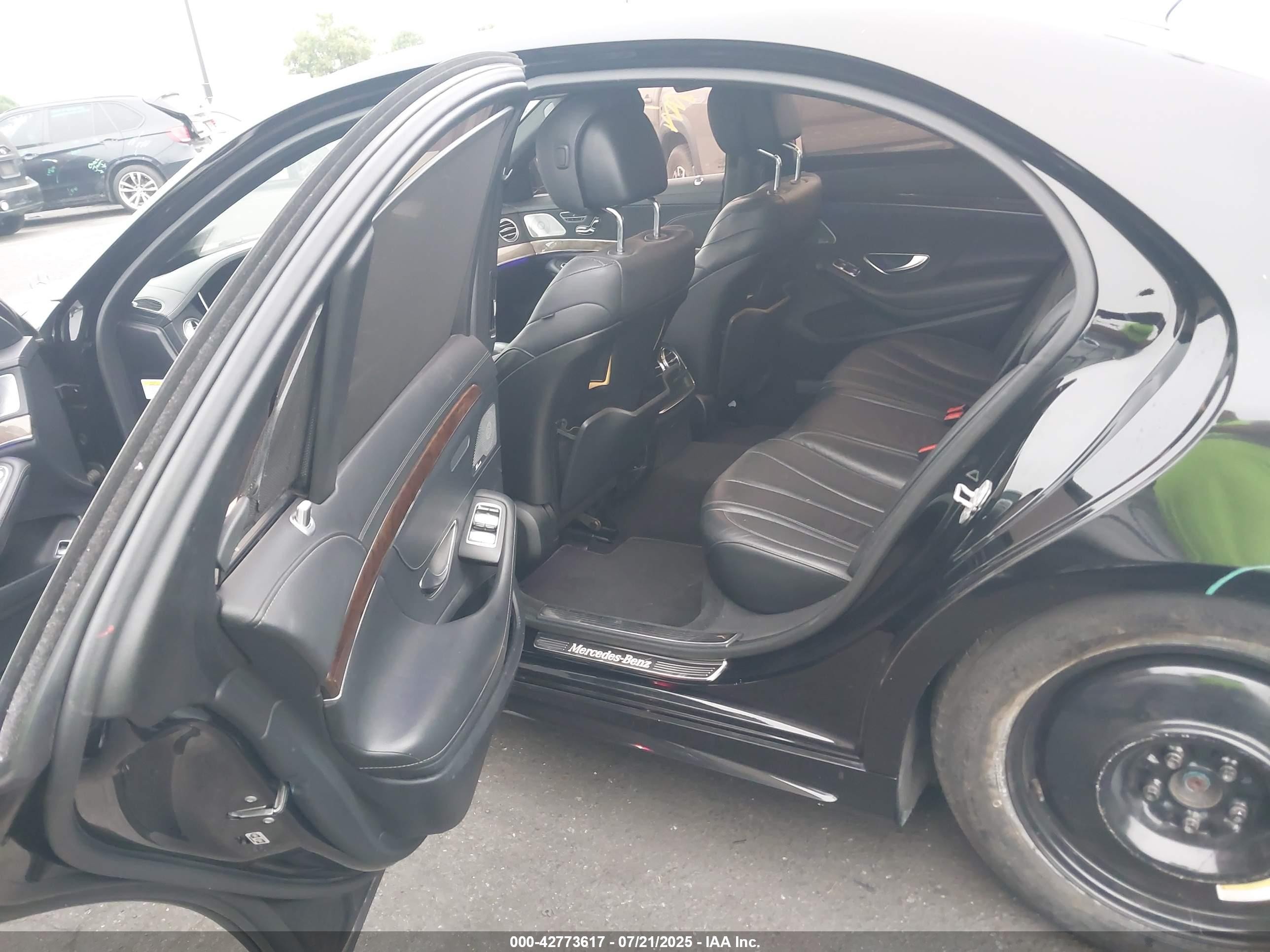 2014 Mercedes-benz S 550   Black vin: WDDUG8CB0EA014383