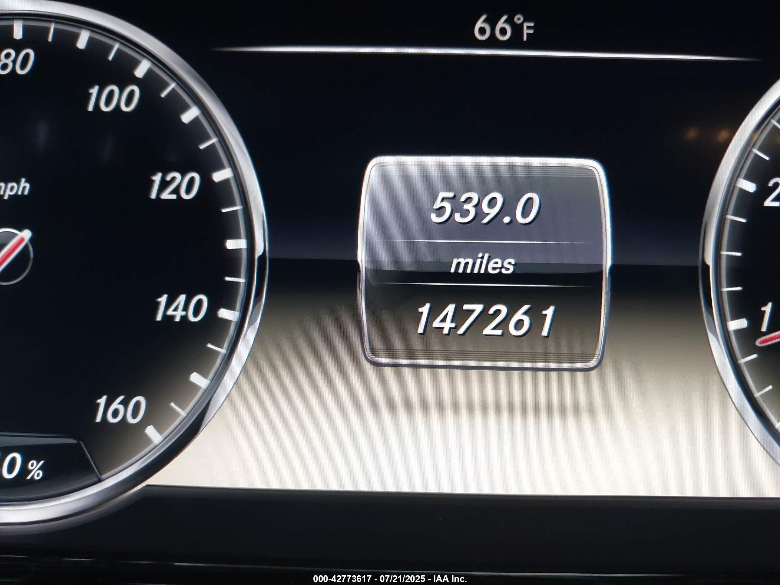 2014 Mercedes-benz S 550   Black vin: WDDUG8CB0EA014383