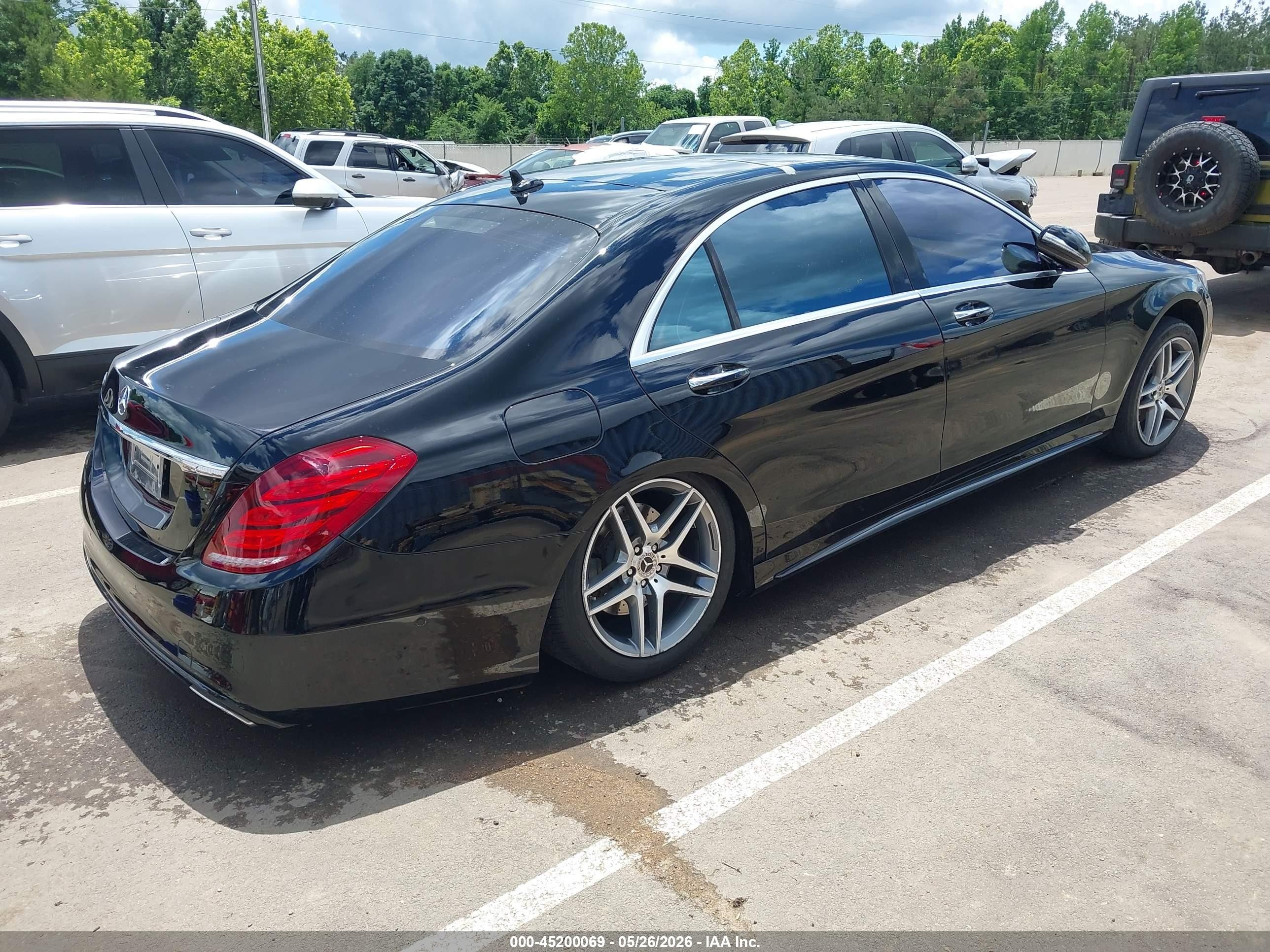 2014 Mercedes-benz S 550   Black vin: WDDUG8CB0EA020457