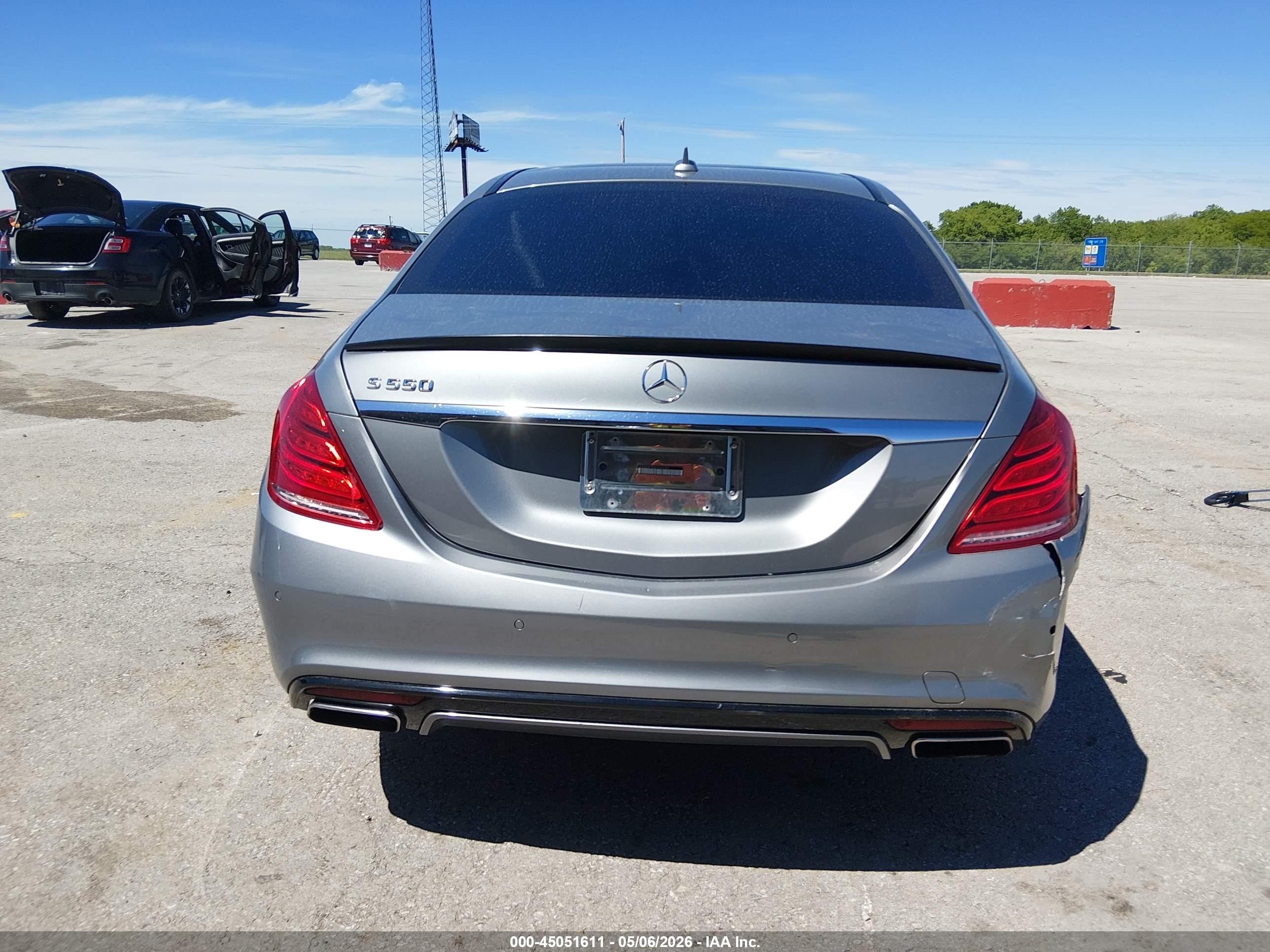 2014 Mercedes-benz S 550   Silver vin: WDDUG8CB0EA042250