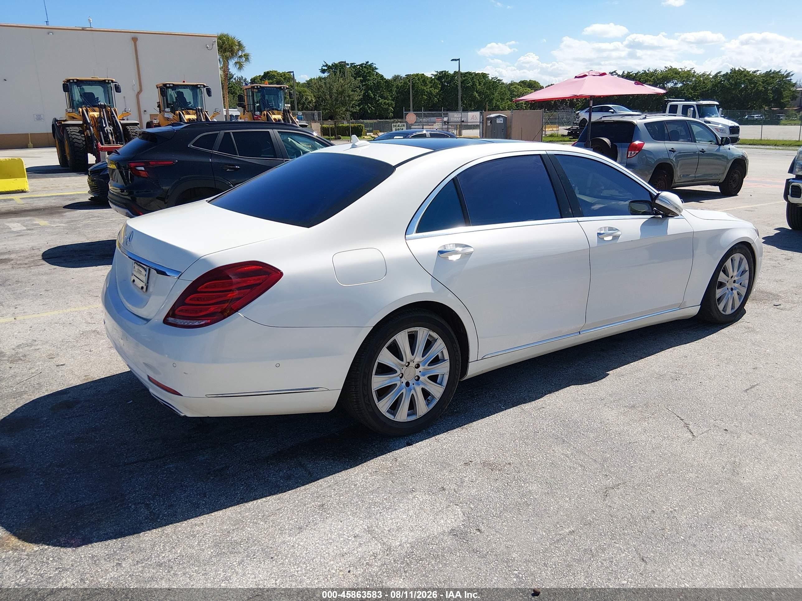 2014 Mercedes-benz S 550 White vin: WDDUG8CB0EA051109