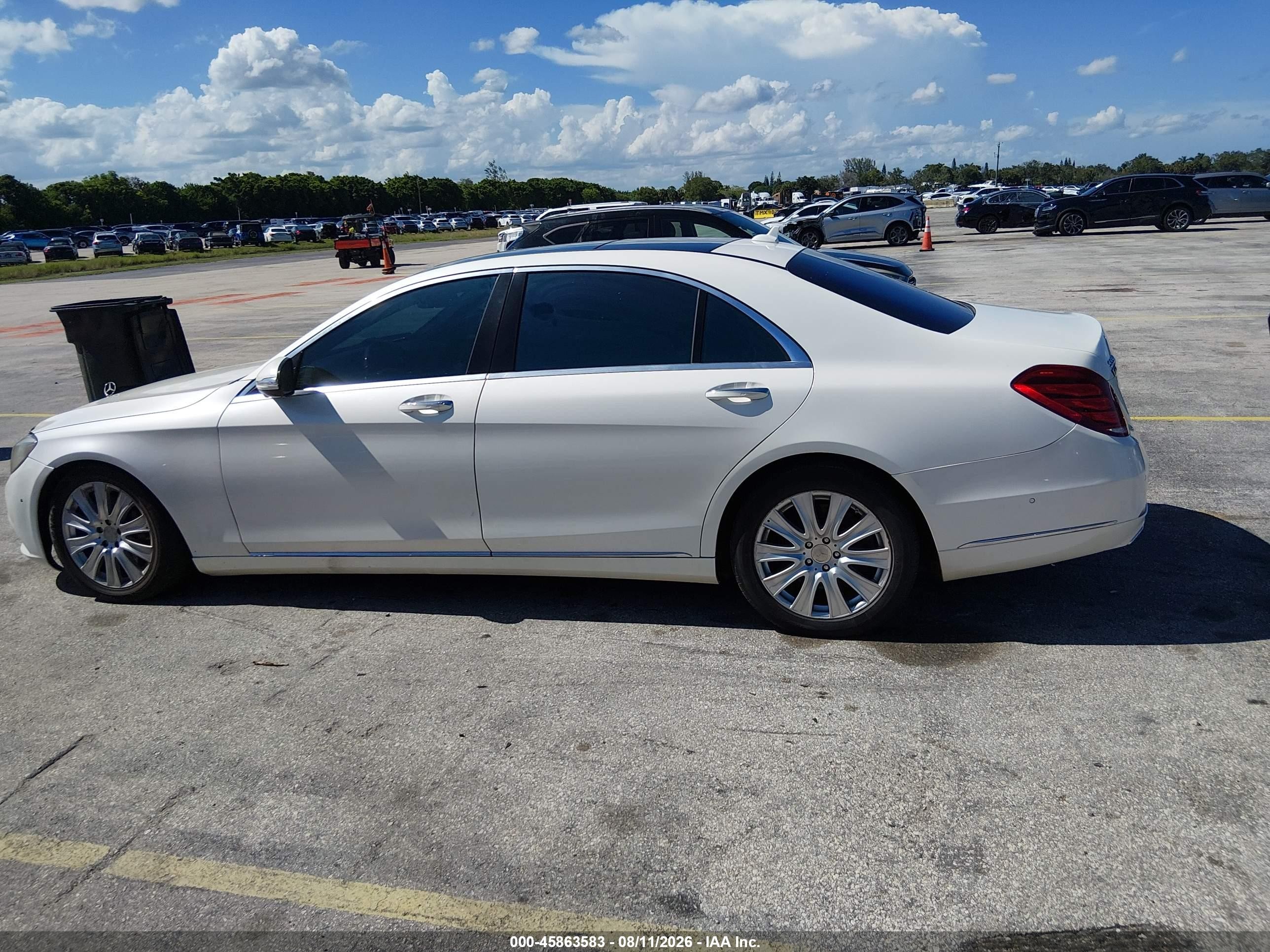 2014 Mercedes-benz S 550 White vin: WDDUG8CB0EA051109