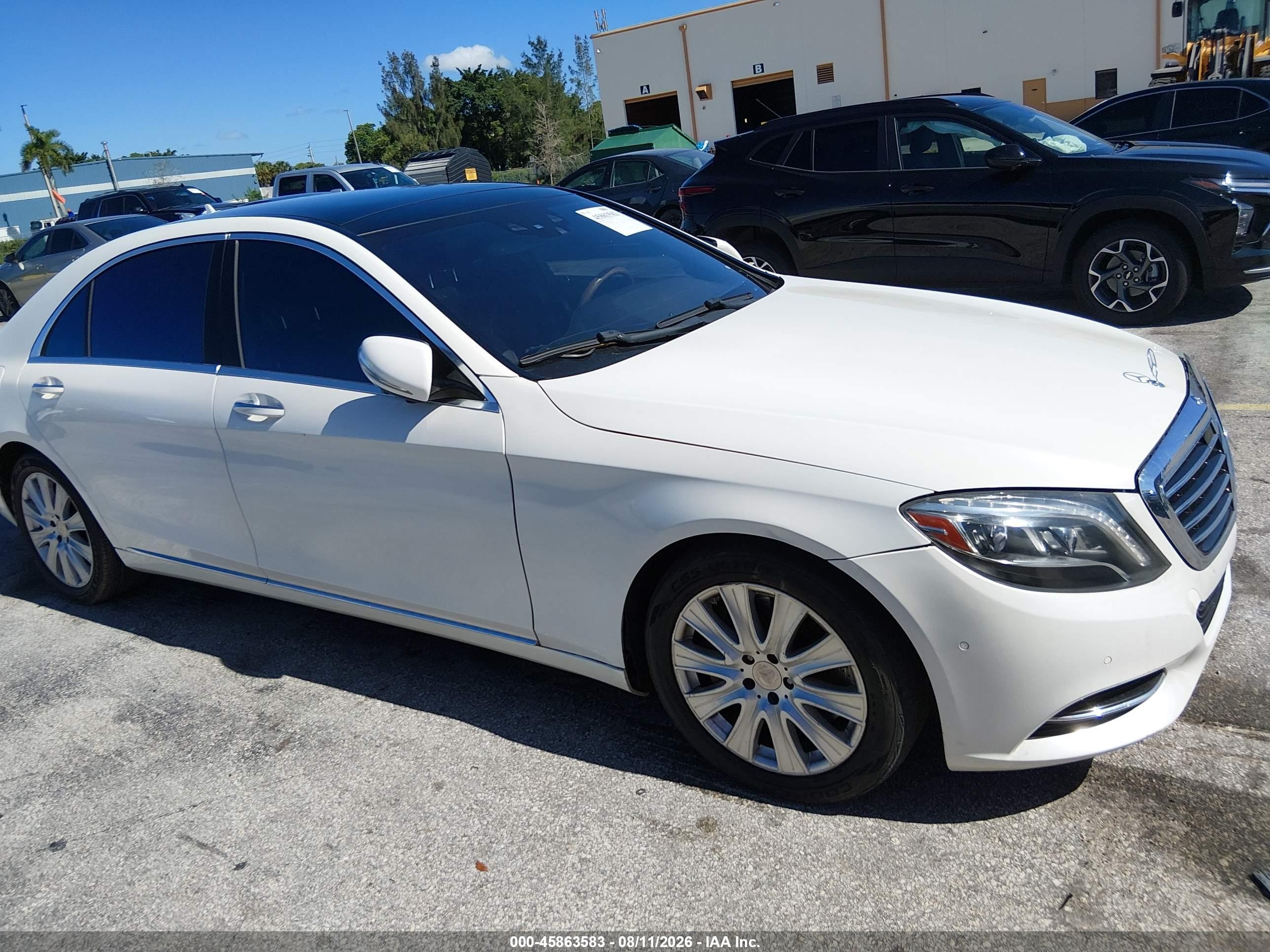 2014 Mercedes-benz S 550 White vin: WDDUG8CB0EA051109