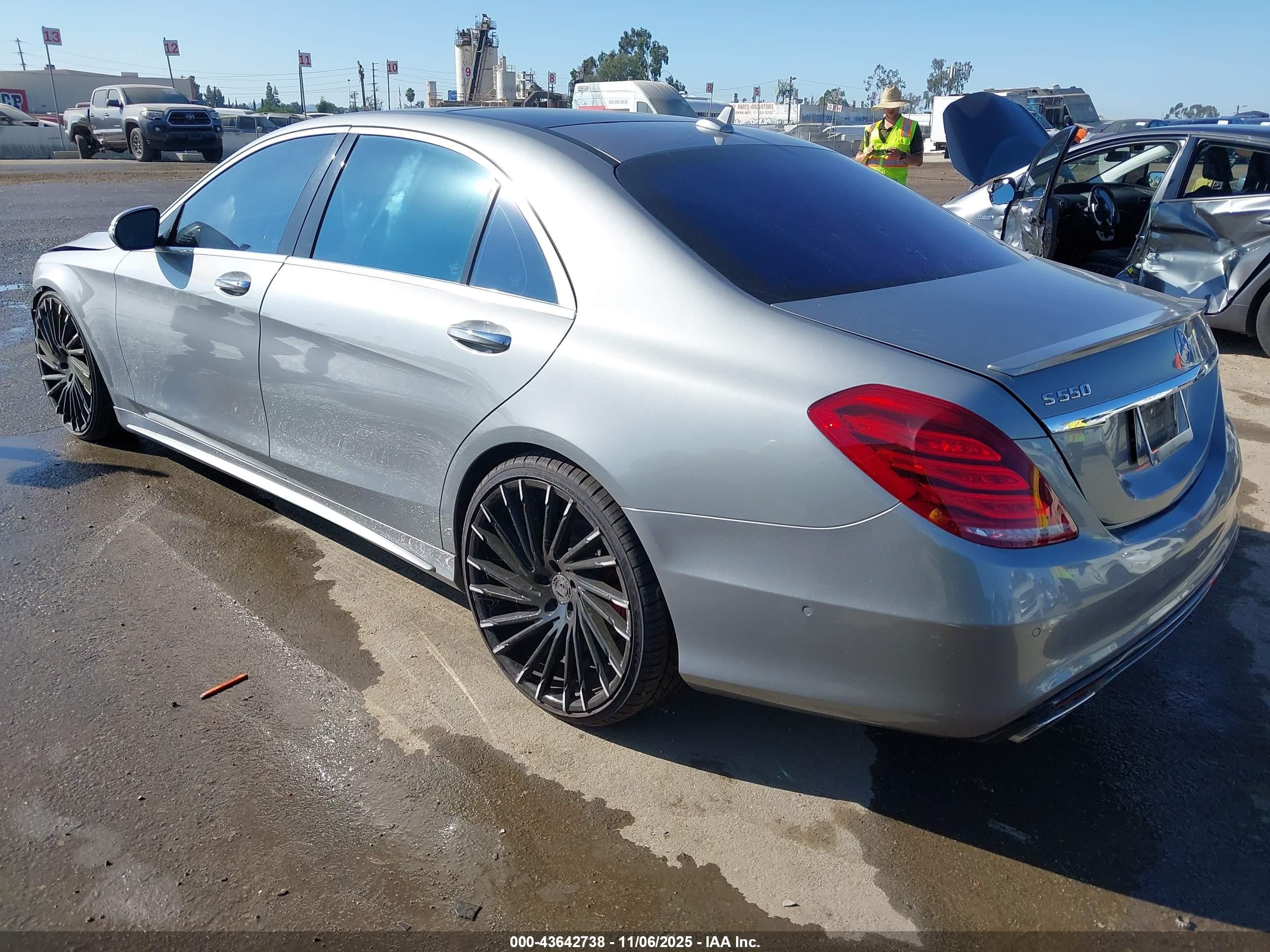 2014 Mercedes-benz S 550   Gray vin: WDDUG8CB0EA062871