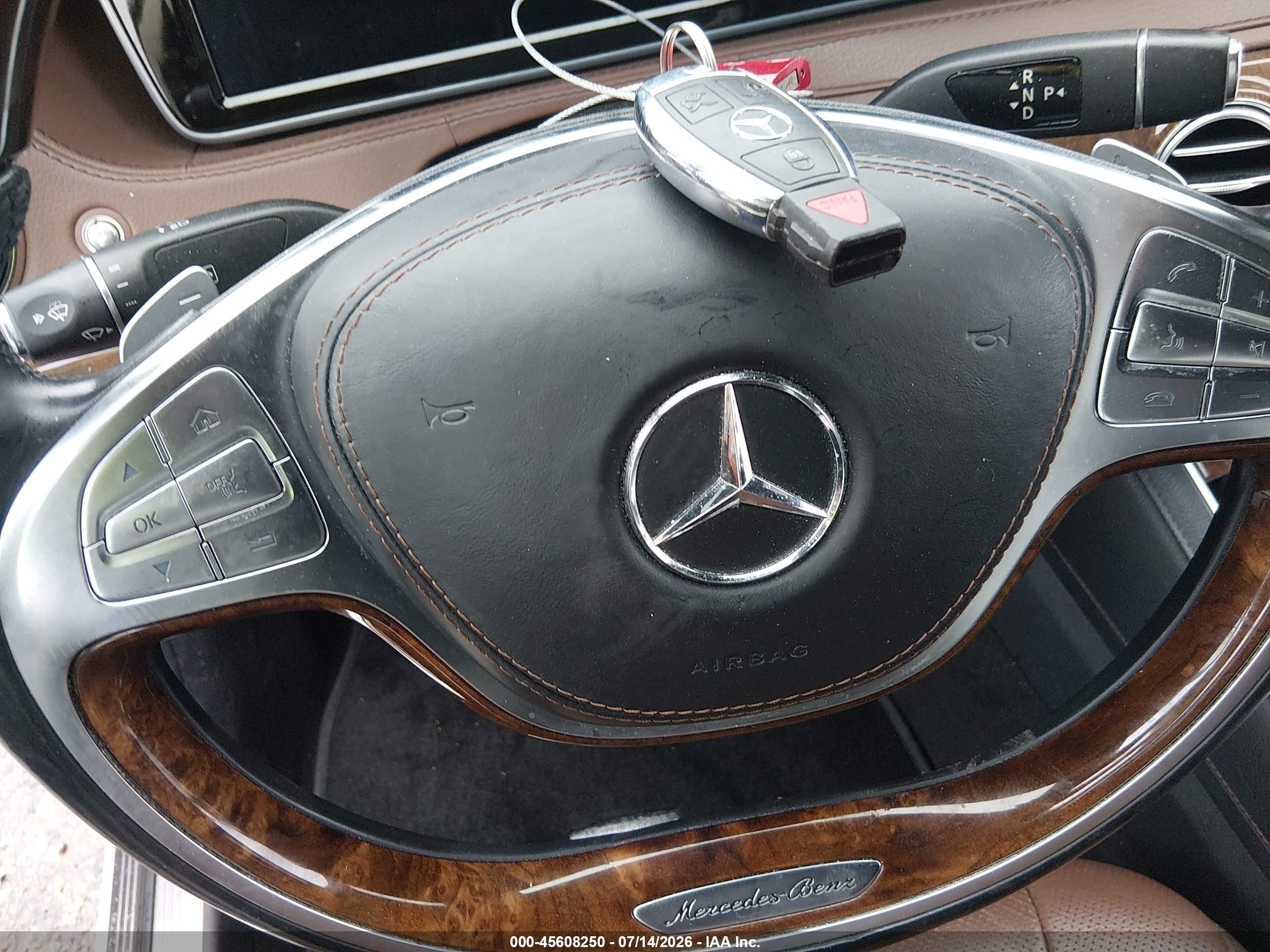 2015 Mercedes-benz S 550   White vin: WDDUG8CB0FA070406