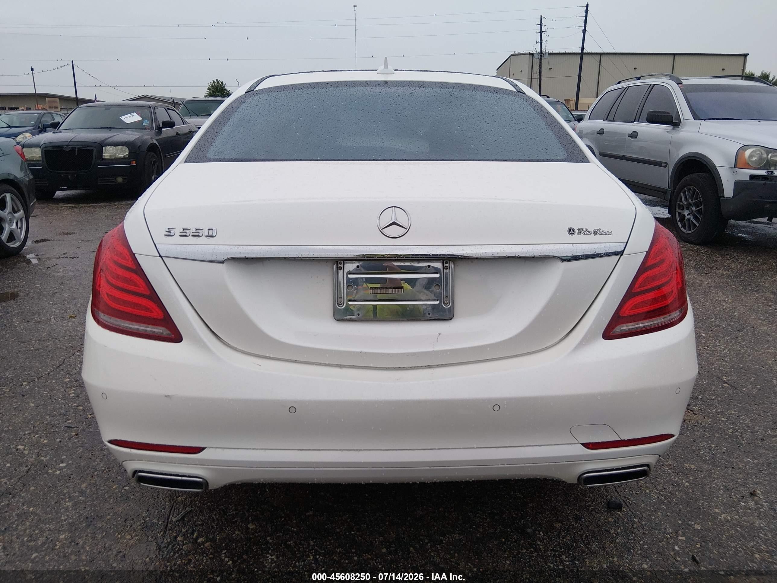 2015 Mercedes-benz S 550   White vin: WDDUG8CB0FA070406