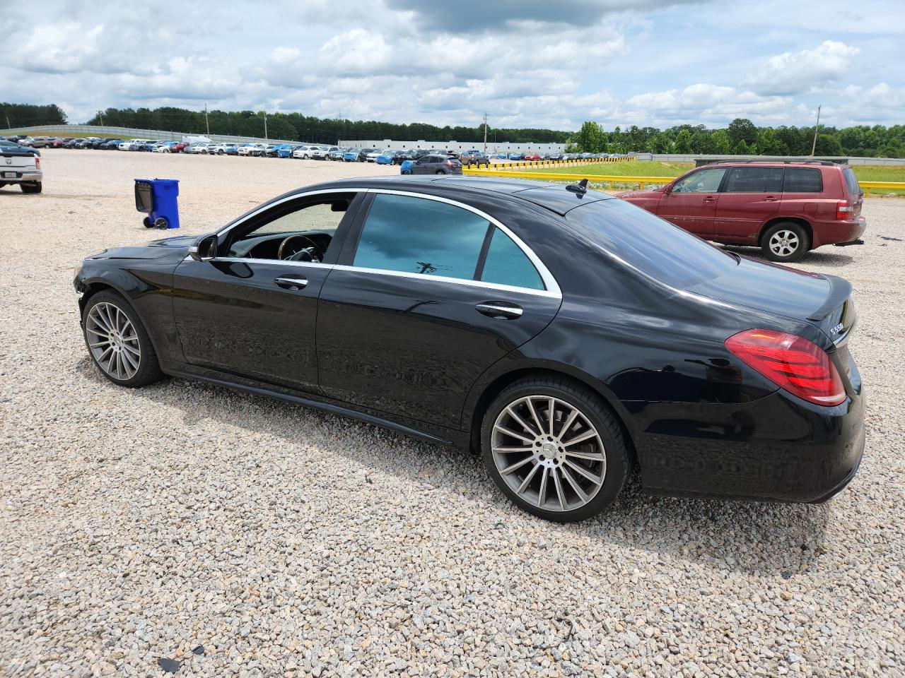 2015 Mercedes-benz S 550 Black vin: WDDUG8CB0FA113867