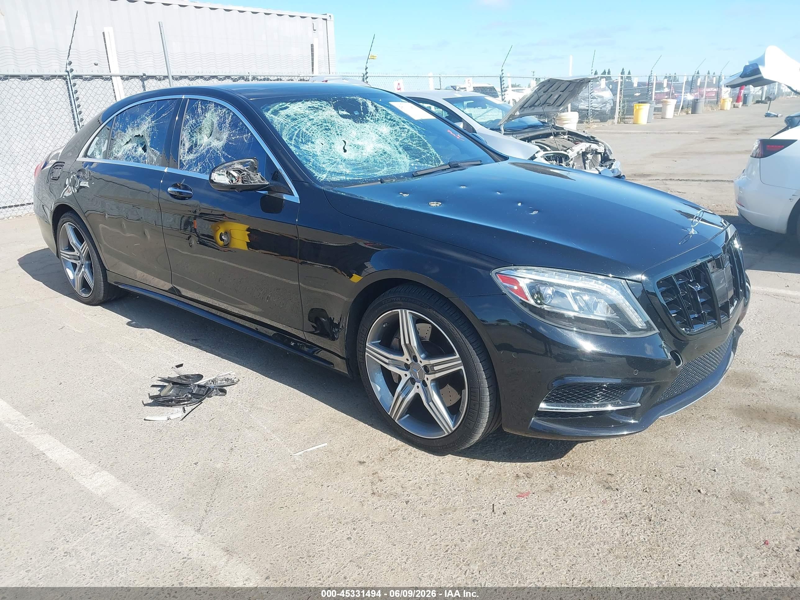 2015 Mercedes-benz S 550   Black vin: WDDUG8CB0FA114890