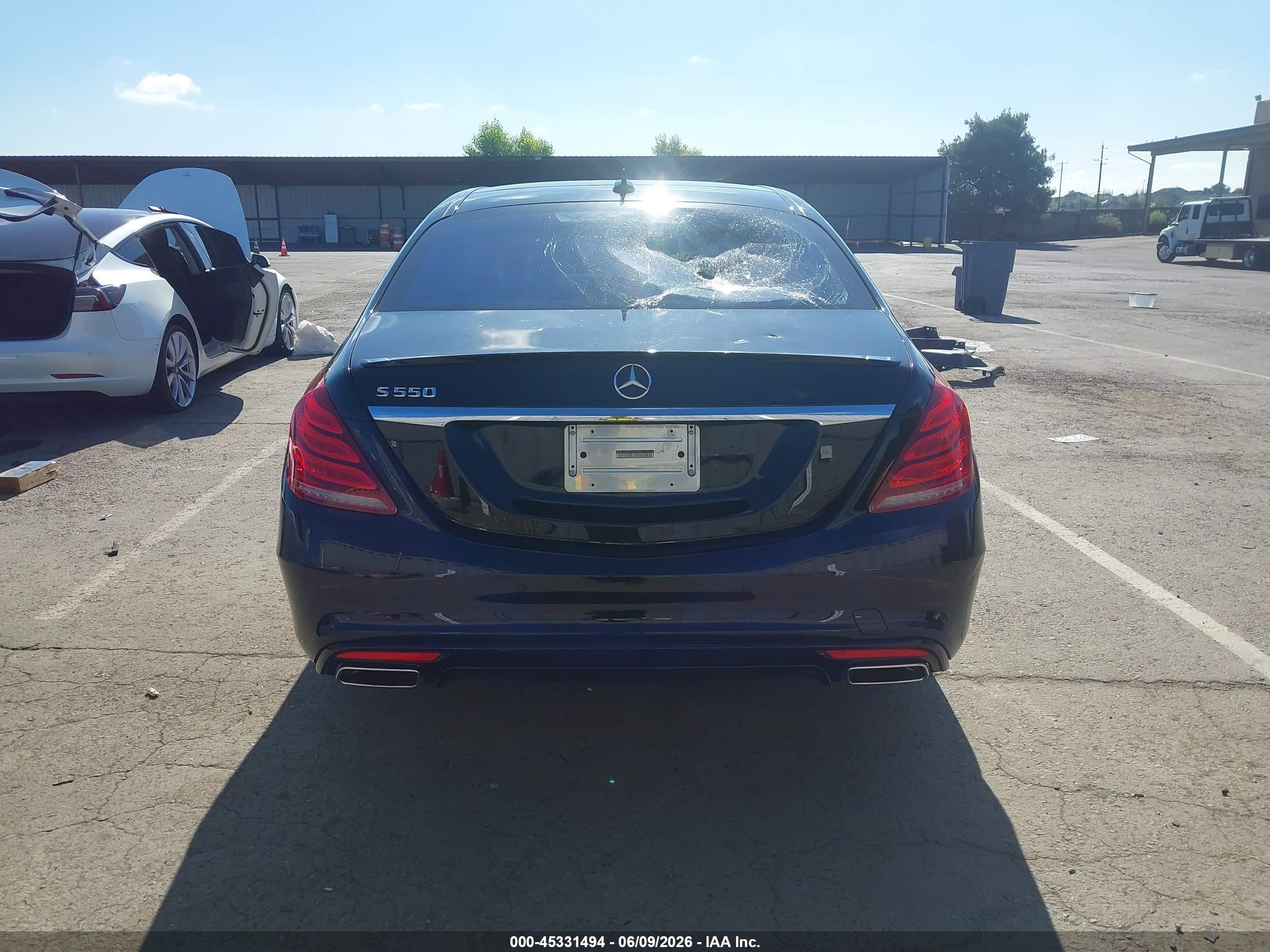 2015 Mercedes-benz S 550   Black vin: WDDUG8CB0FA114890