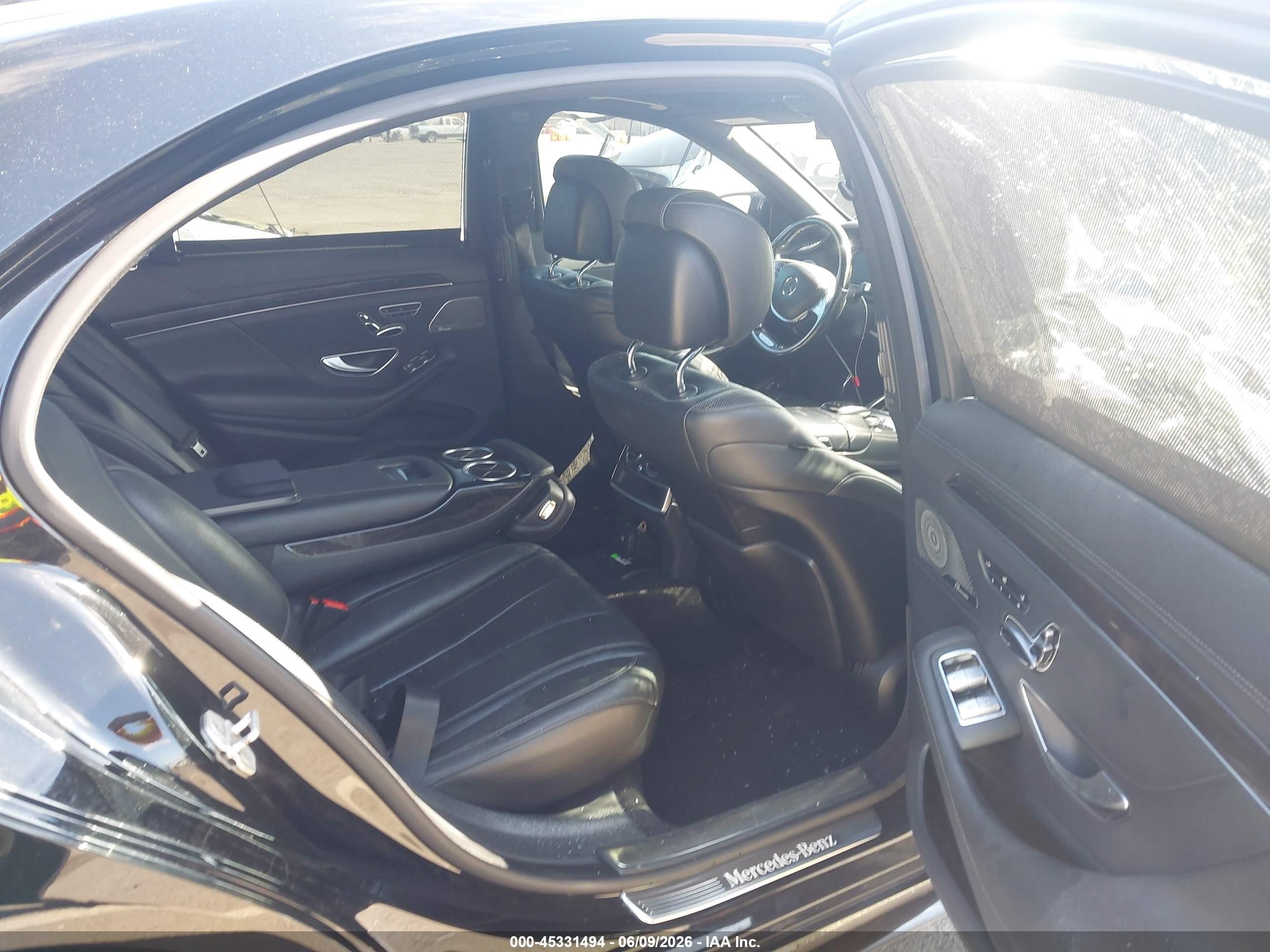 2015 Mercedes-benz S 550   Black vin: WDDUG8CB0FA114890