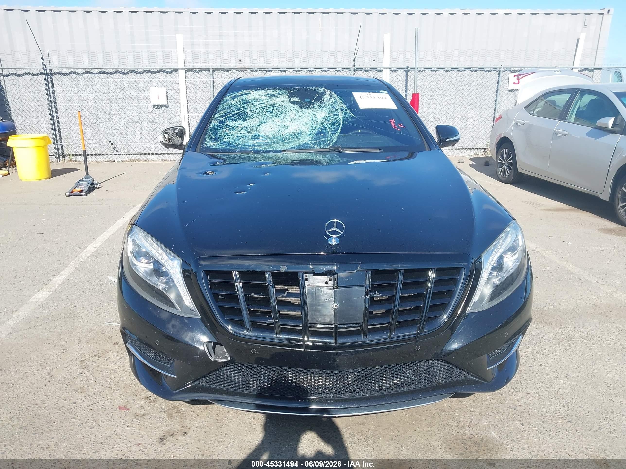 2015 Mercedes-benz S 550   Black vin: WDDUG8CB0FA114890