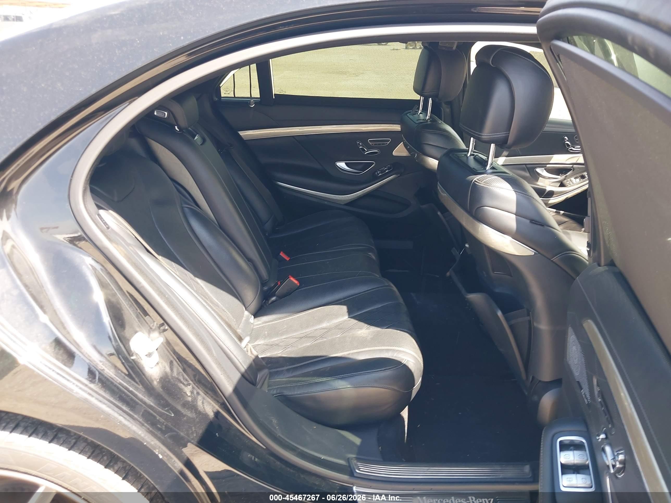 2015 Mercedes-benz S 550   Black vin: WDDUG8CB0FA130023