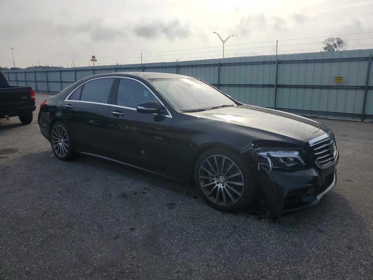 2015 Mercedes-benz S 550 Черный vin: WDDUG8CB0FA173051
