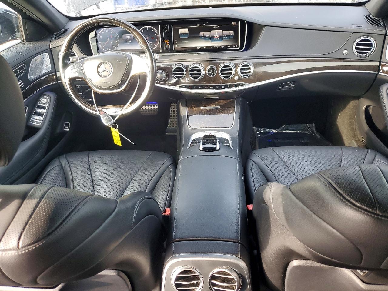 2015 Mercedes-benz S 550 Черный vin: WDDUG8CB0FA173051