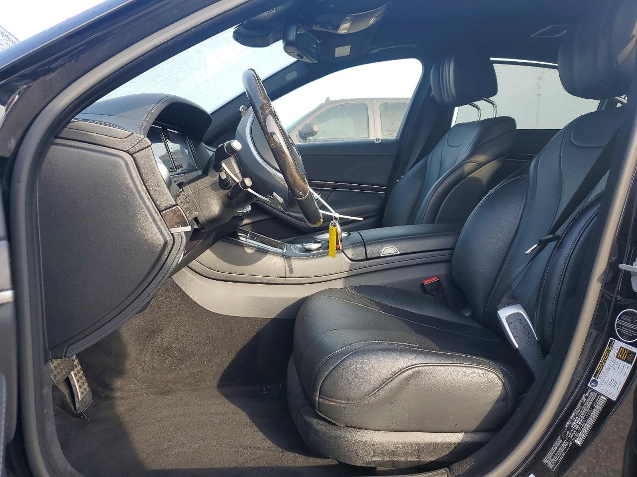 2015 Mercedes-benz S 550 Черный vin: WDDUG8CB0FA173051