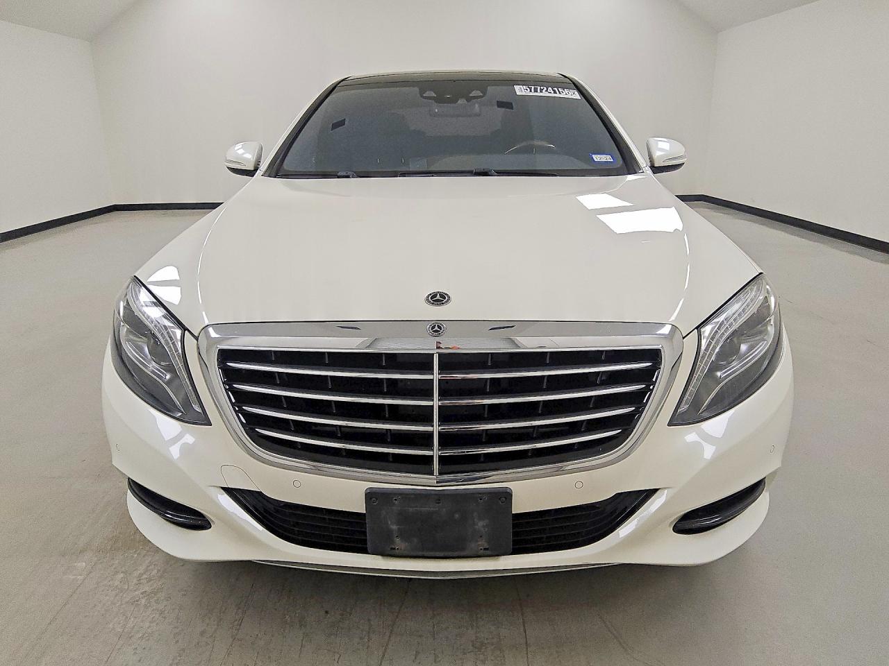 2015 Mercedes-benz S 550 White vin: WDDUG8CB0FA200202