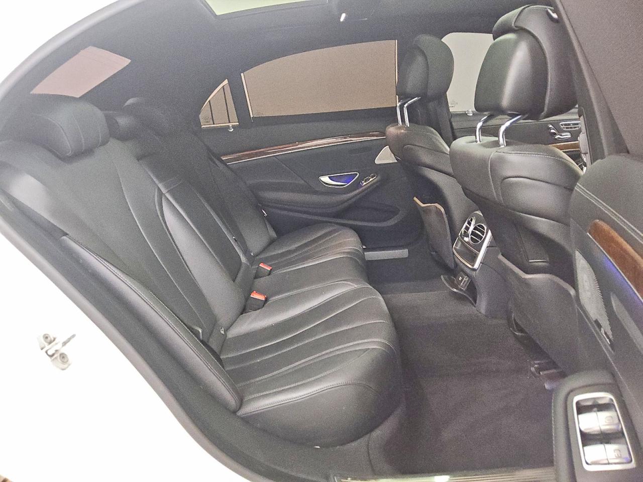 2015 Mercedes-benz S 550 White vin: WDDUG8CB0FA200202