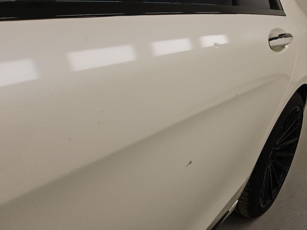 2015 Mercedes-benz S 550 White vin: WDDUG8CB0FA200202 Damage: Left Rear Door, Dent(S) W/ Paint Dmg, 1/2 To 1 Inch