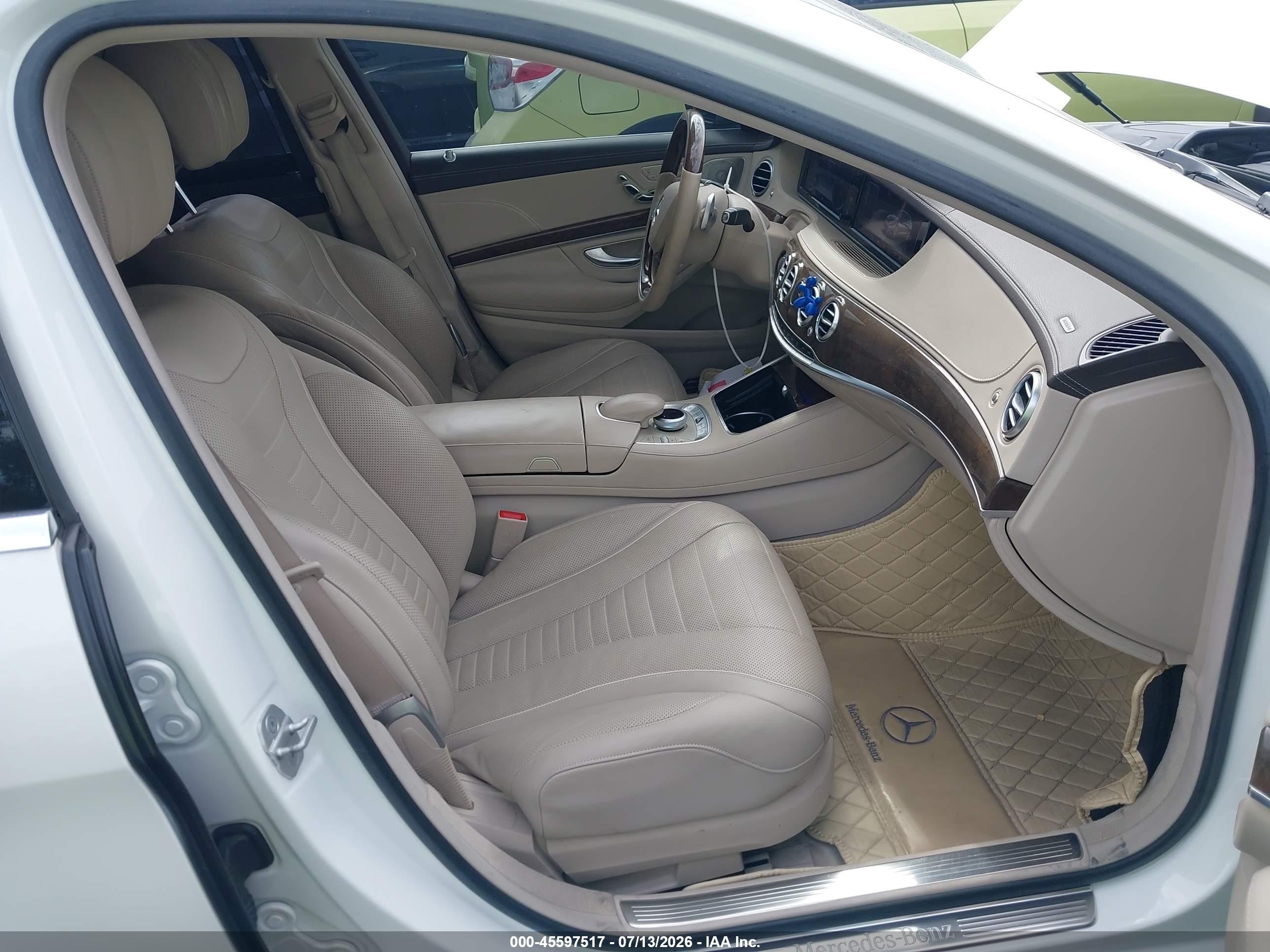 2014 Mercedes-benz S 550   White vin: WDDUG8CB1EA012903