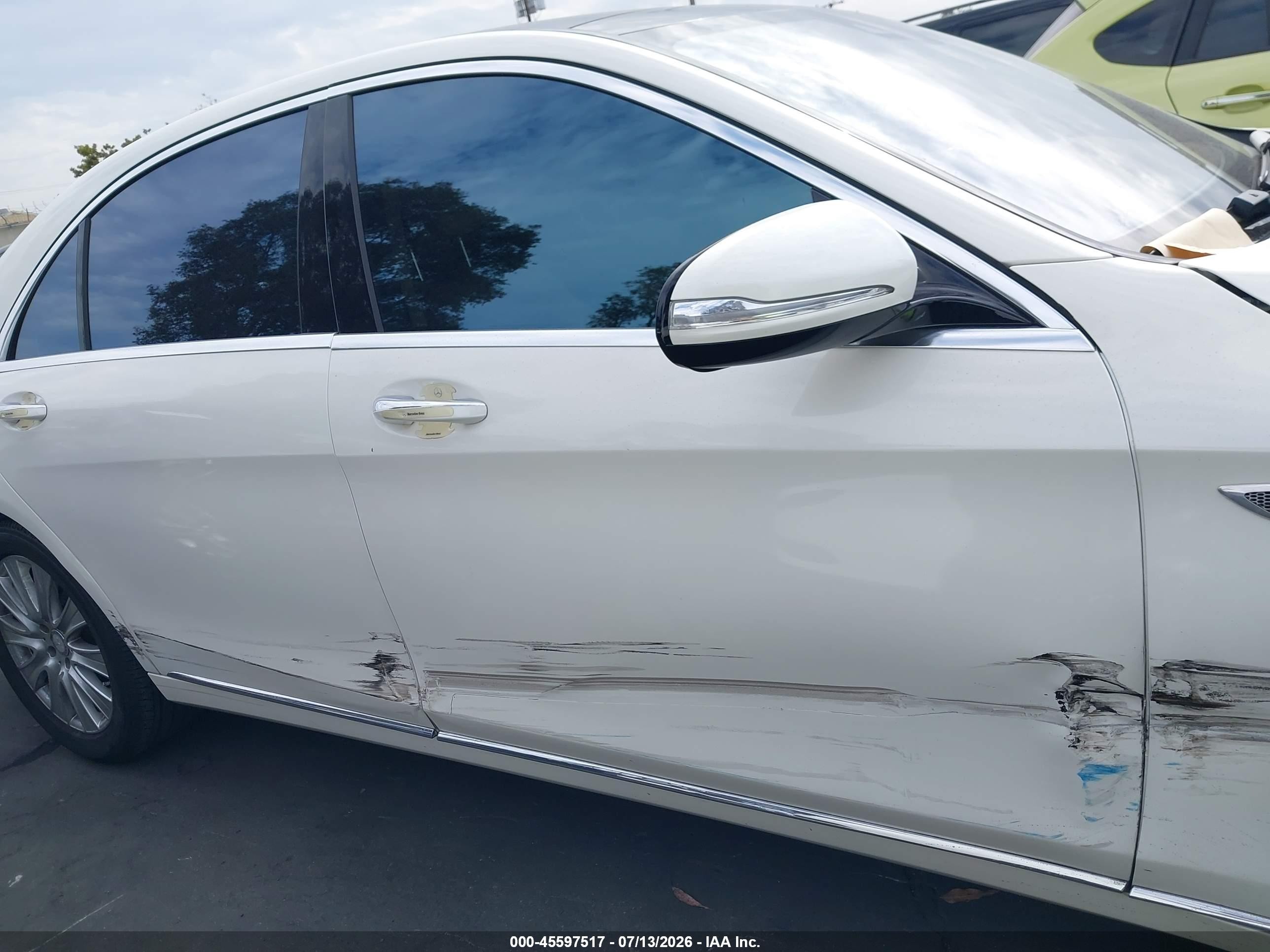 2014 Mercedes-benz S 550   White vin: WDDUG8CB1EA012903