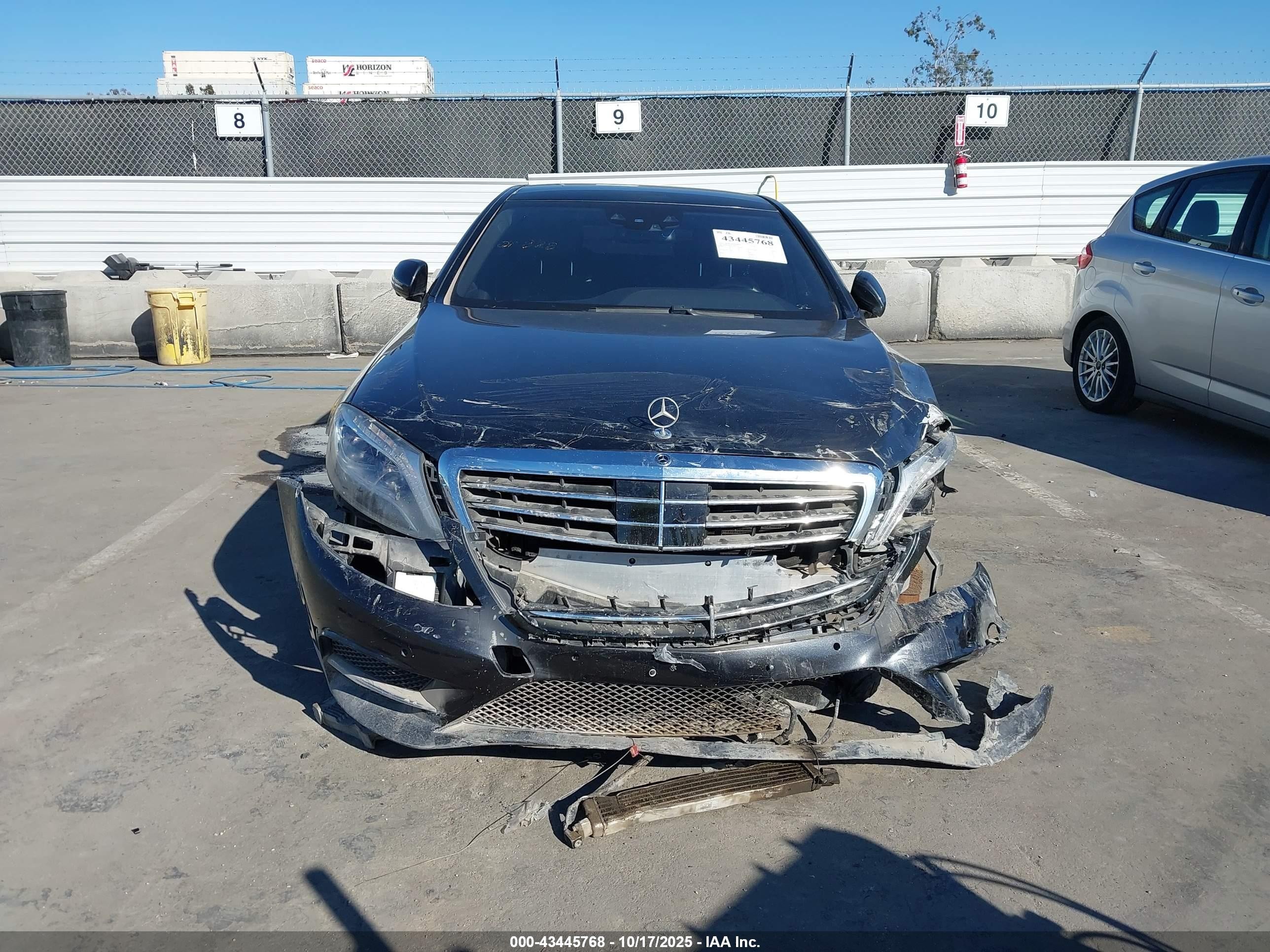 2014 Mercedes-benz S 550   Black vin: WDDUG8CB1EA023125