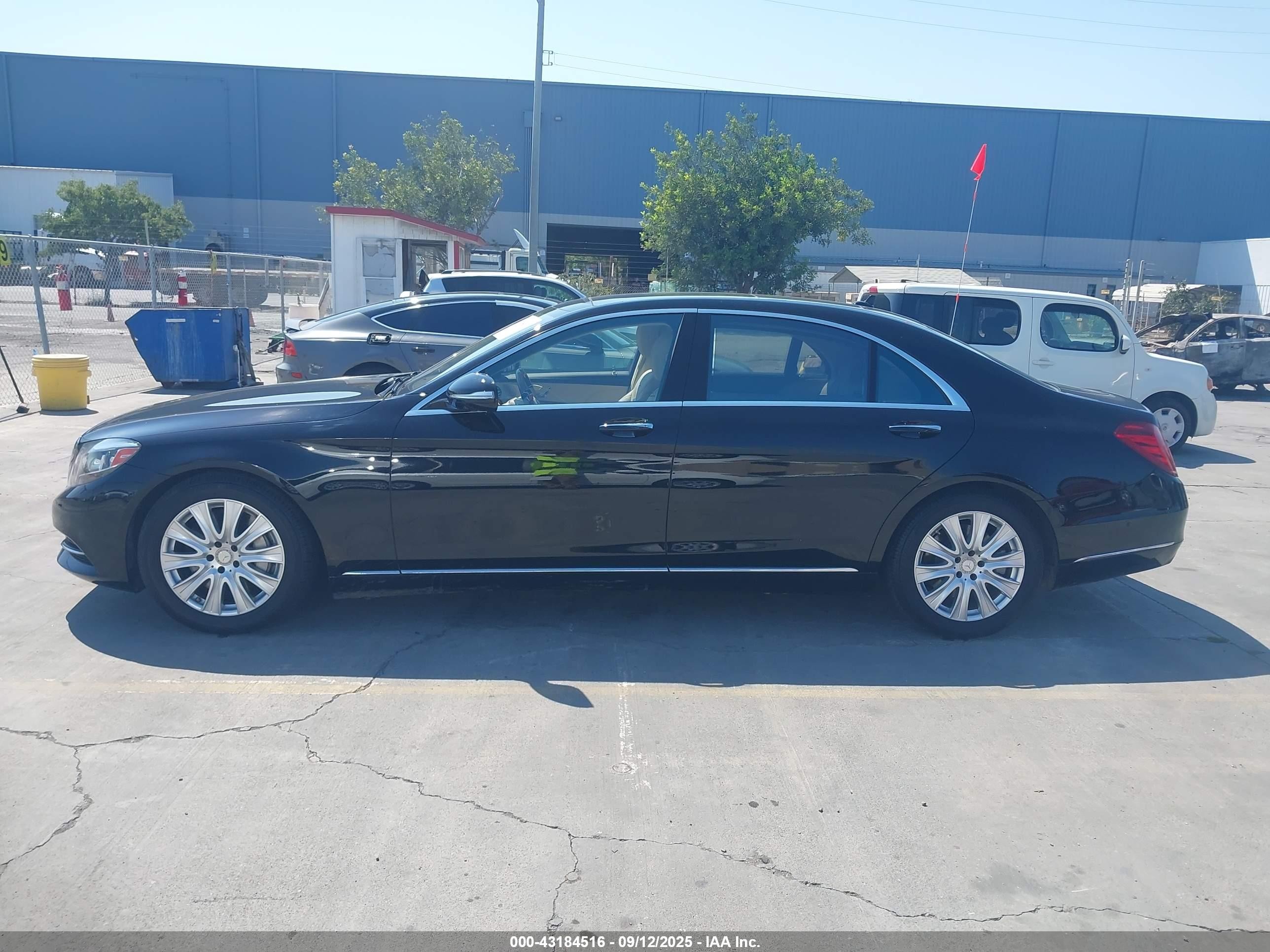 2014 Mercedes-benz S 550   Black vin: WDDUG8CB2EA043898