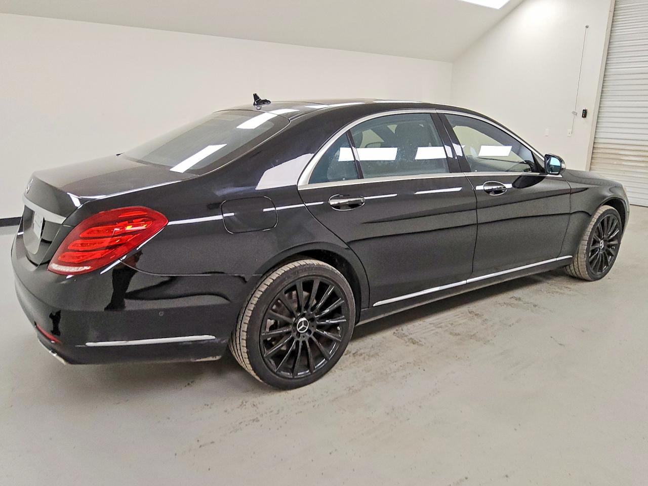 2014 Mercedes-benz S 550 Black vin: WDDUG8CB2EA049961