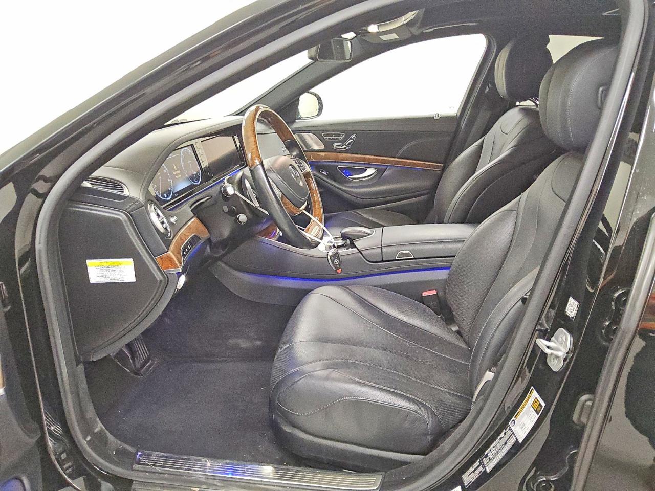 2014 Mercedes-benz S 550 Black vin: WDDUG8CB2EA049961