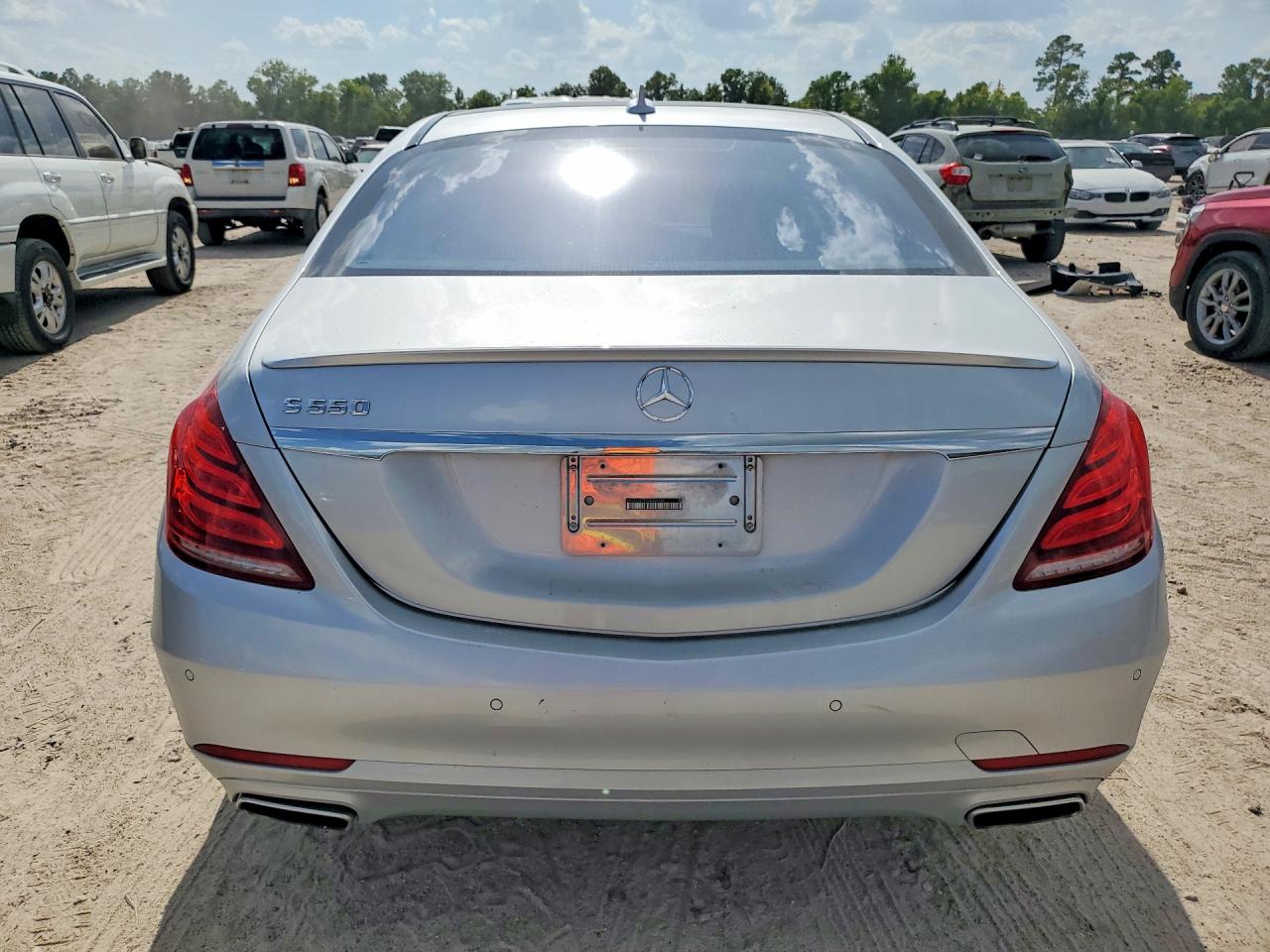 2014 Mercedes-benz S 550 Silver vin: WDDUG8CB2EA066386