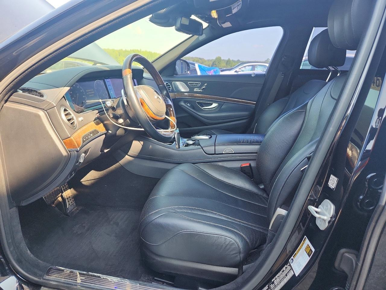 2015 Mercedes-benz S 550 Black vin: WDDUG8CB2FA083254