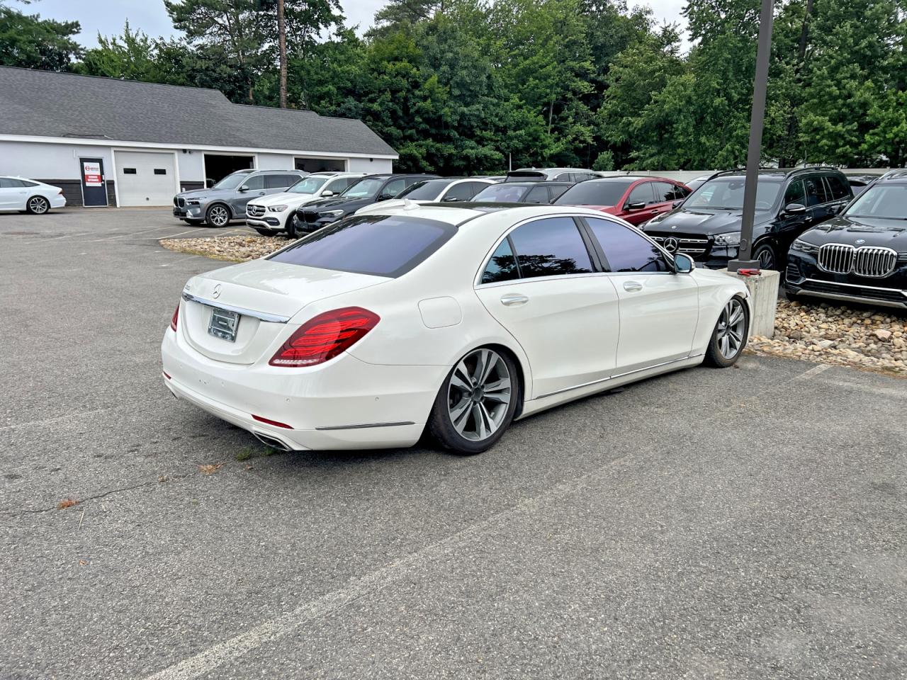 2015 Mercedes-benz S 550 White vin: WDDUG8CB2FA093718