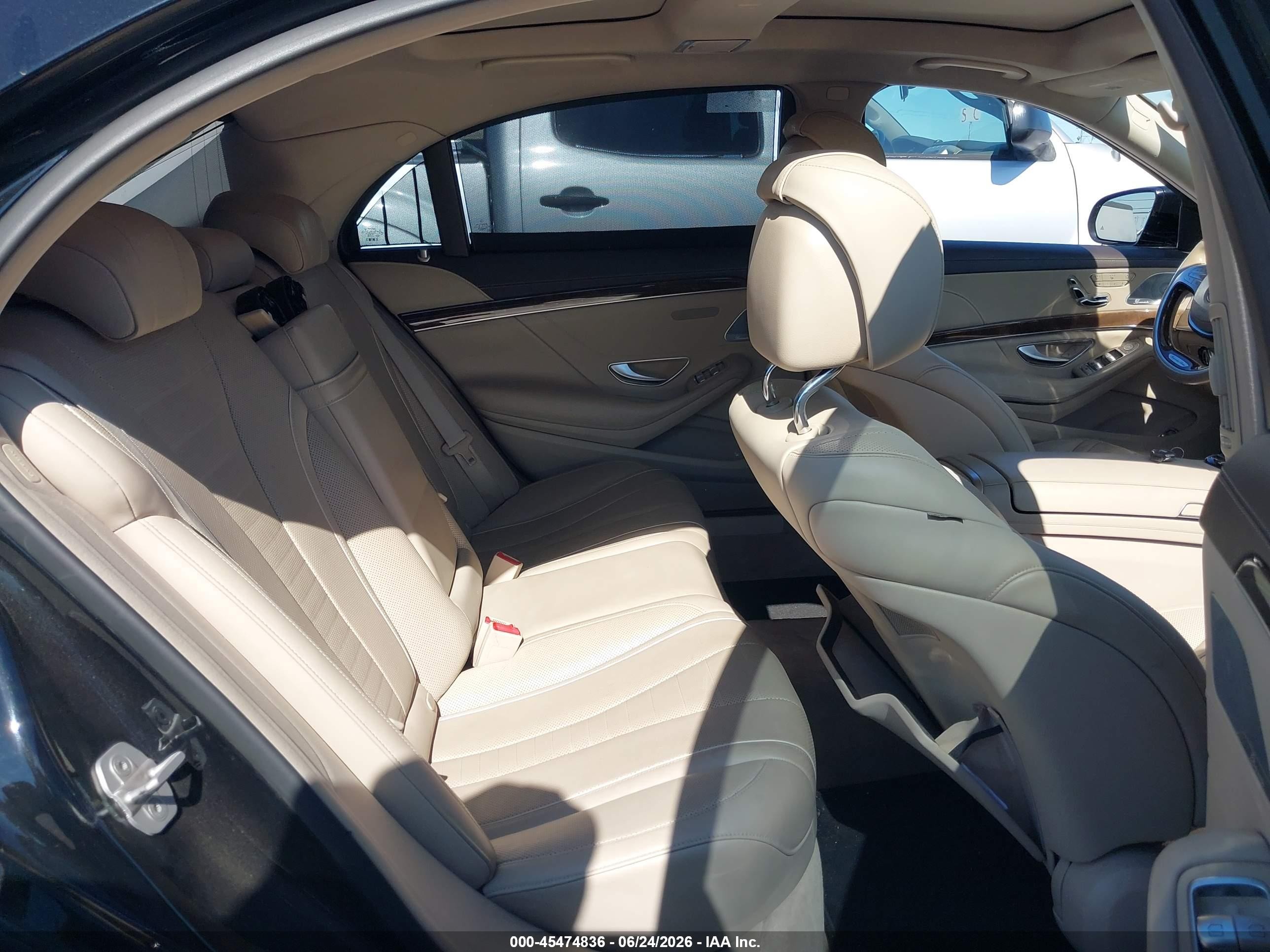 2015 Mercedes-benz S 550   Black vin: WDDUG8CB2FA147082
