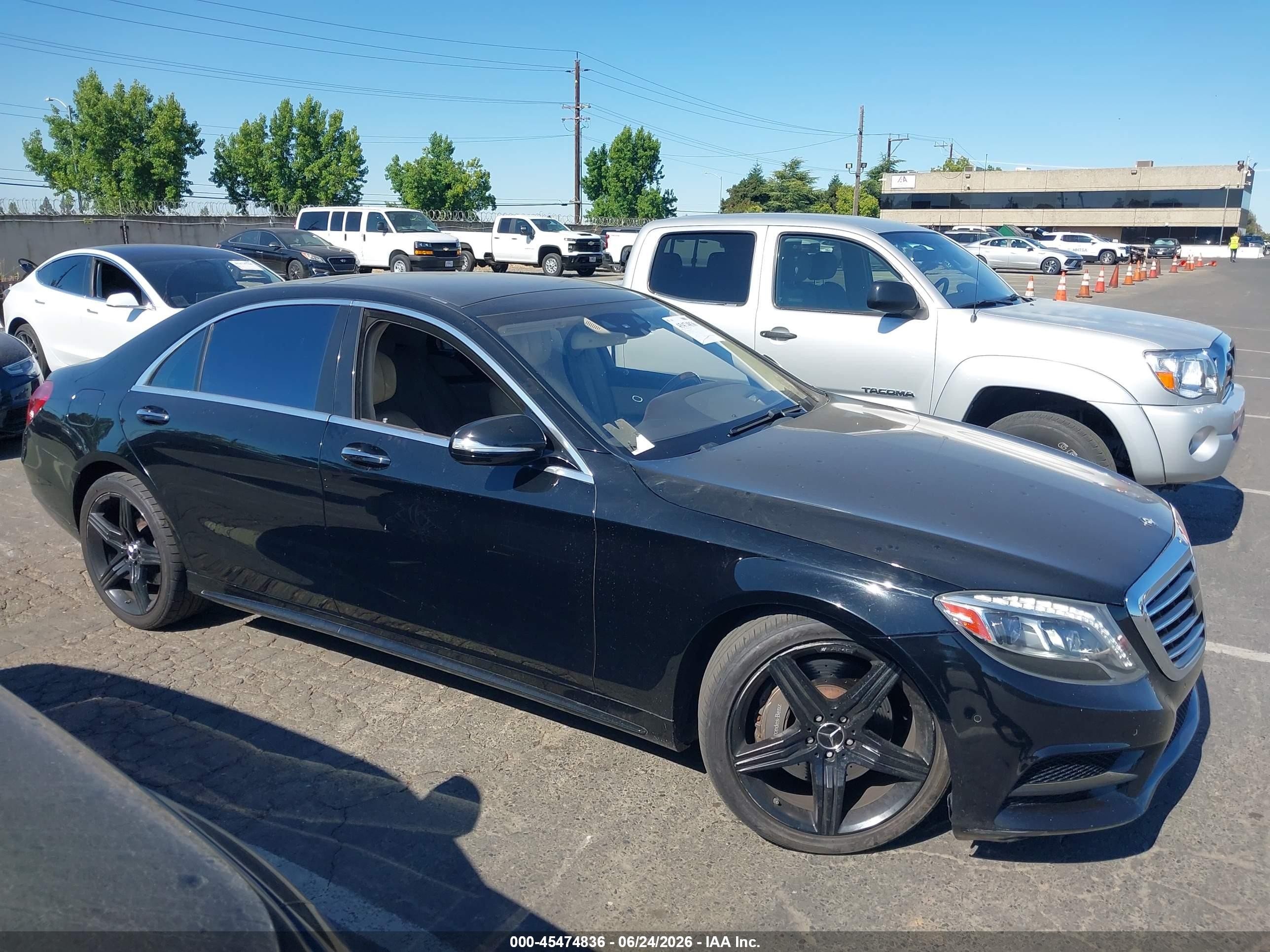 2015 Mercedes-benz S 550   Black vin: WDDUG8CB2FA147082
