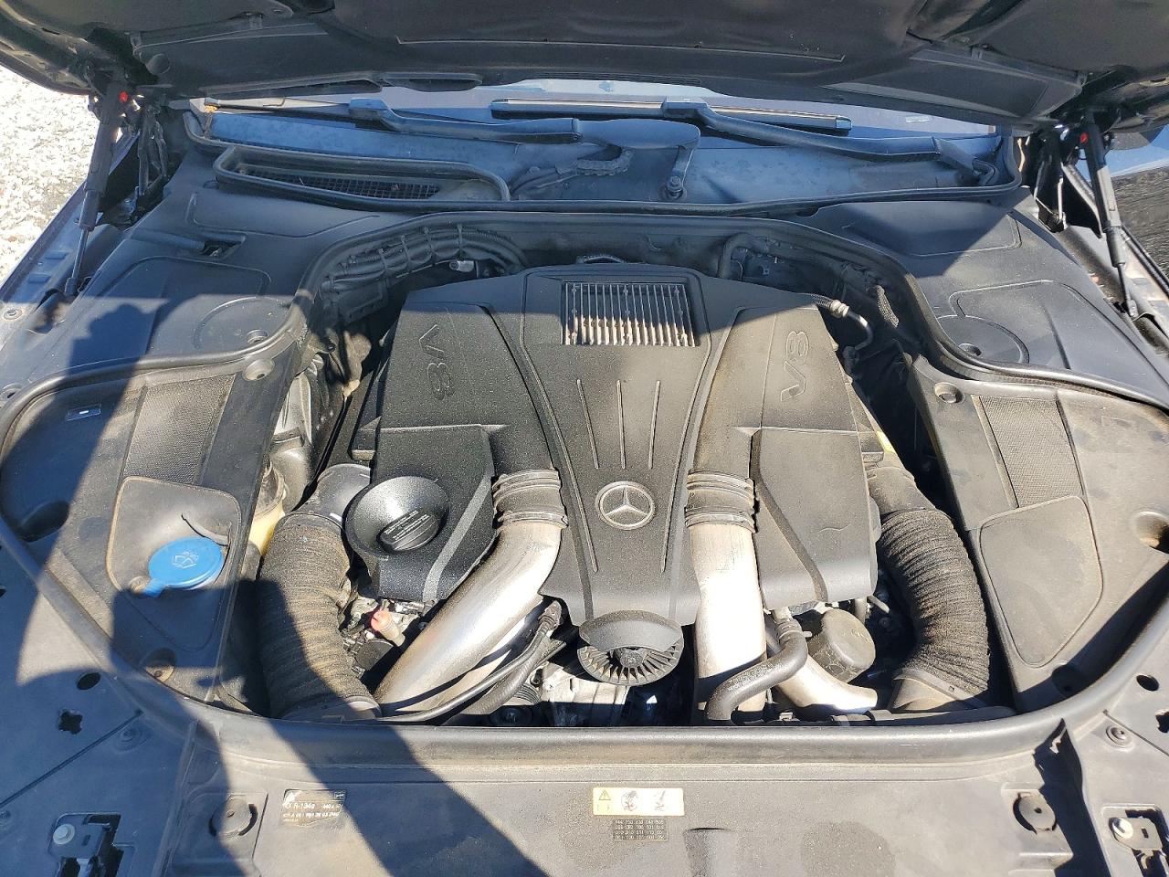 2015 Mercedes-benz S 550 Black vin: WDDUG8CB2FA148099