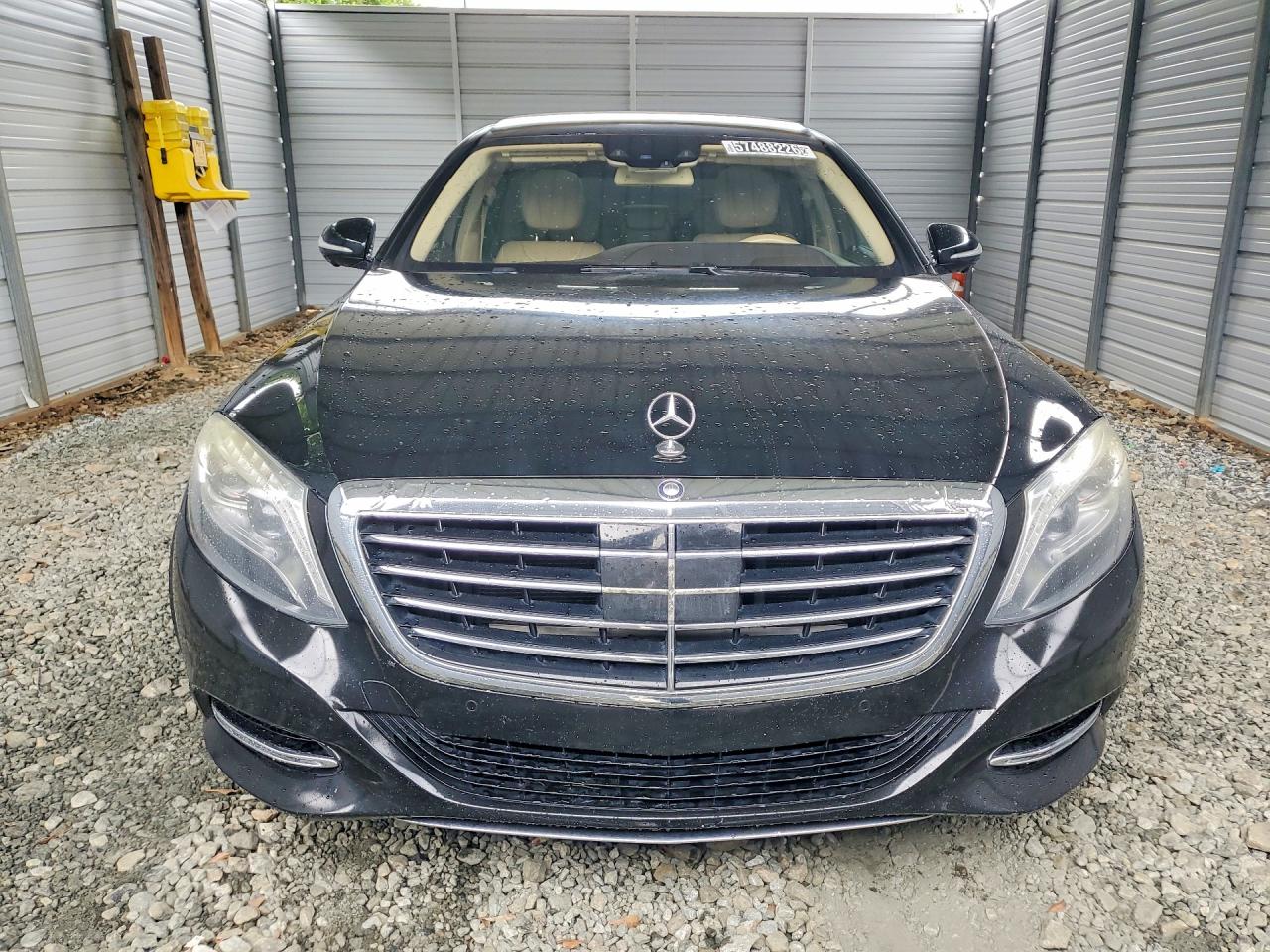 2015 Mercedes-benz S 550 Black vin: WDDUG8CB2FA148099