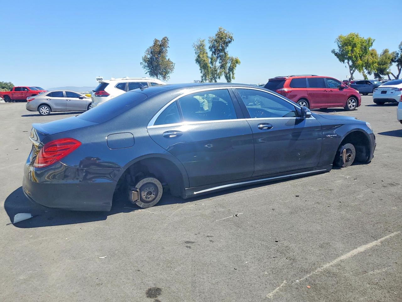 2015 Mercedes-benz S 550 Black vin: WDDUG8CB2FA156655