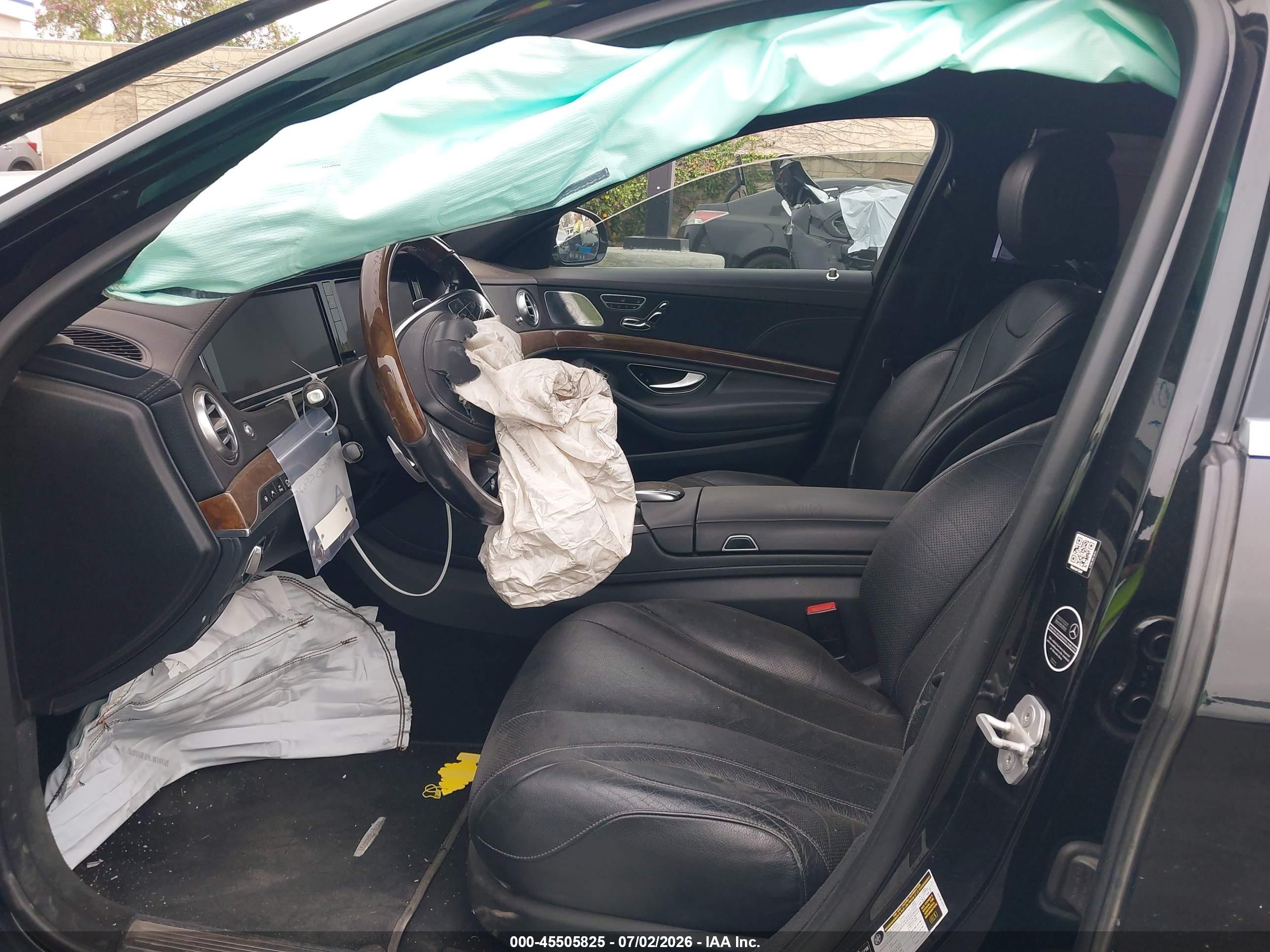 2015 Mercedes-benz S 550   Black vin: WDDUG8CB2FA164495