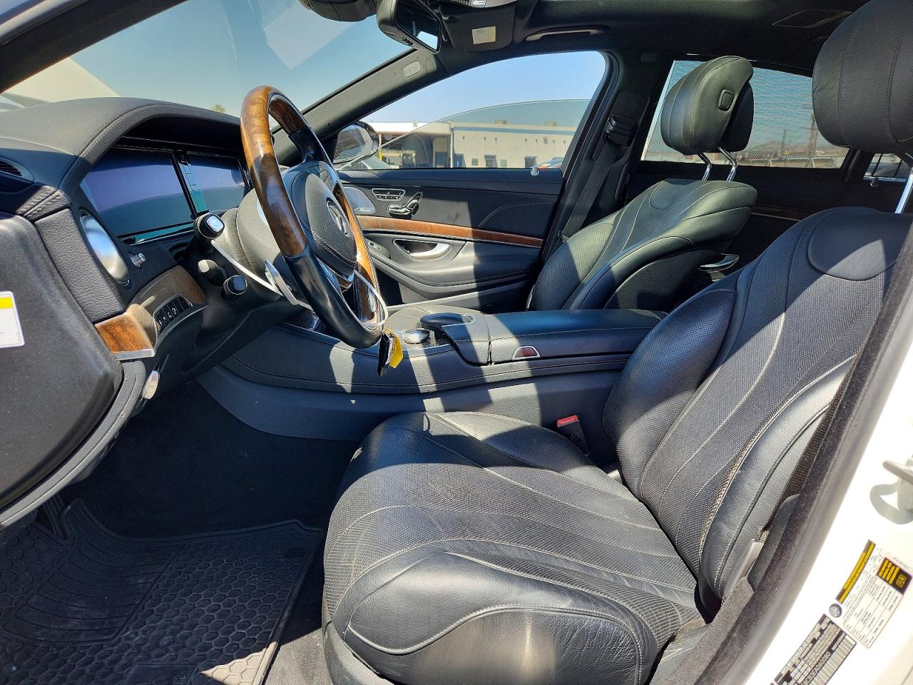2014 Mercedes-benz S 550 White vin: WDDUG8CB3EA060080