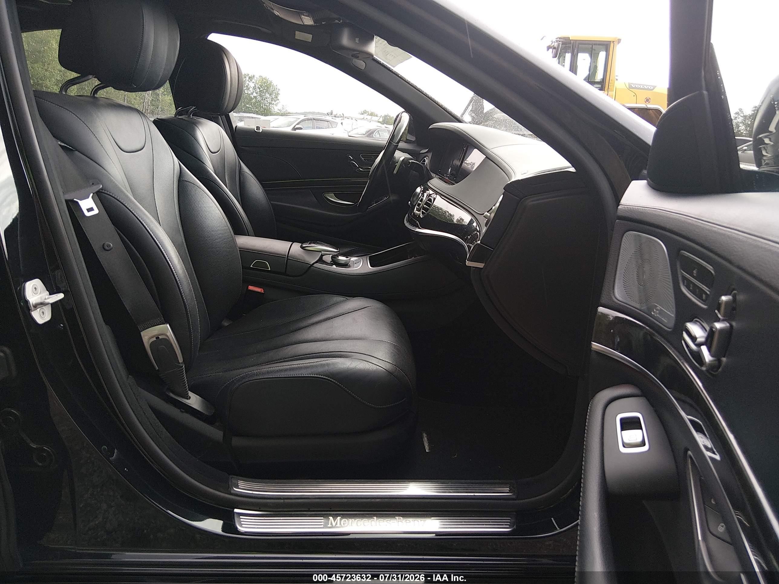 2015 Mercedes-benz S 550   Black vin: WDDUG8CB3FA076698