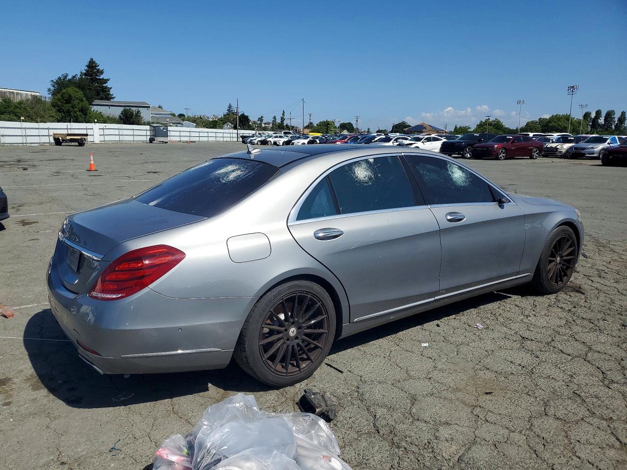 2015 Mercedes-benz S 550 Silver vin: WDDUG8CB3FA086664