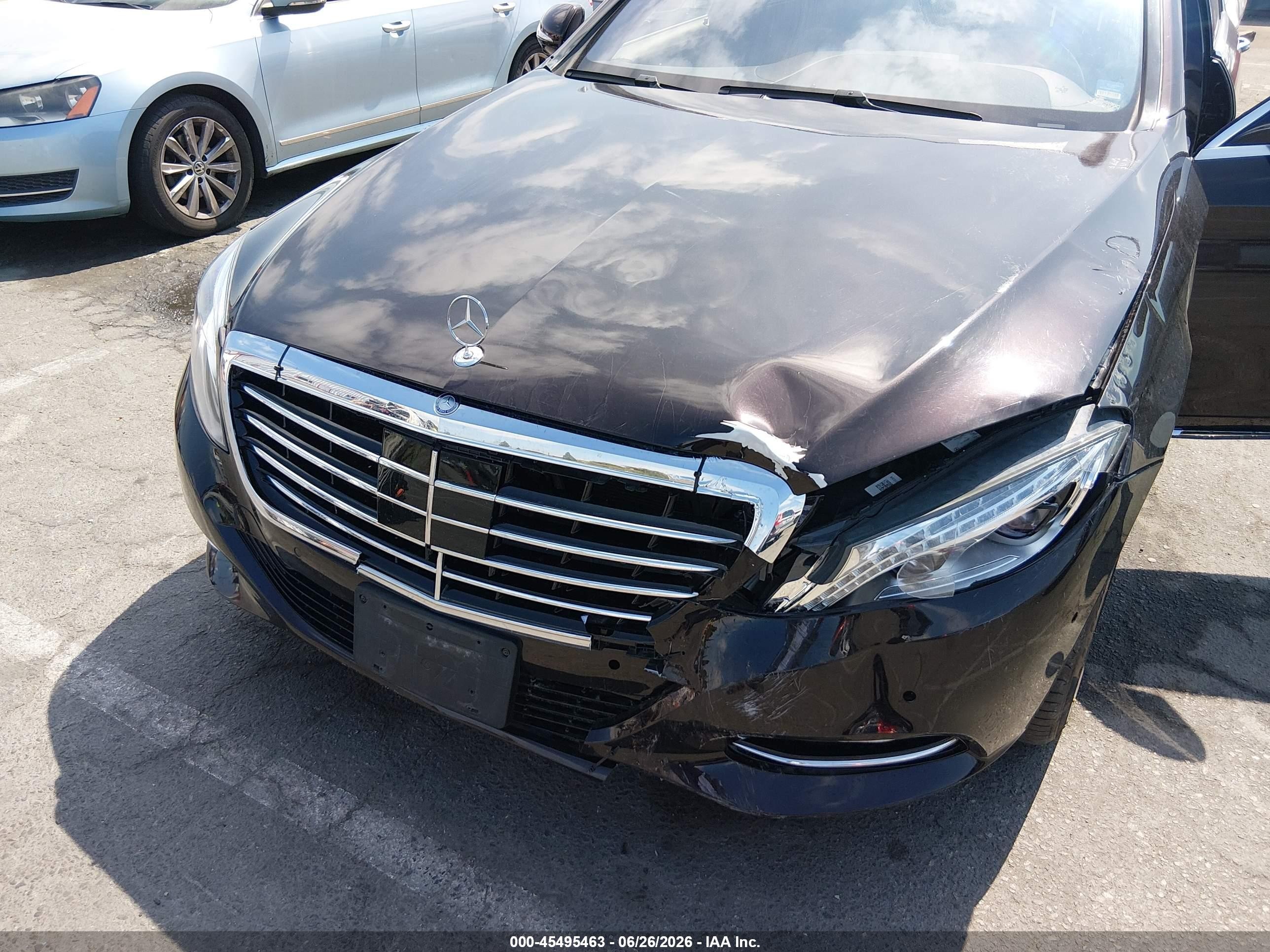 2015 Mercedes-benz S 550   Maroon vin: WDDUG8CB3FA202901