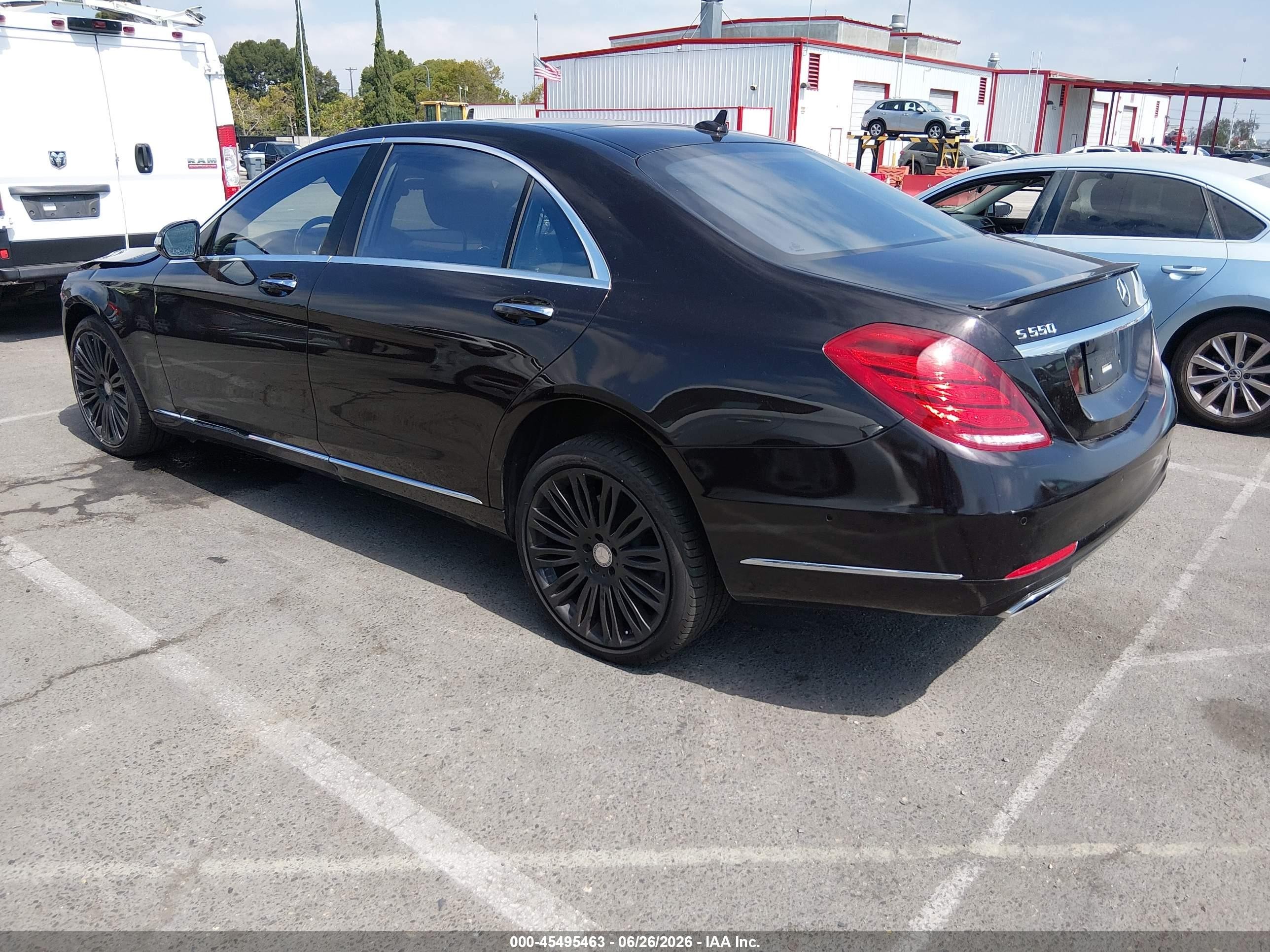 2015 Mercedes-benz S 550   Maroon vin: WDDUG8CB3FA202901